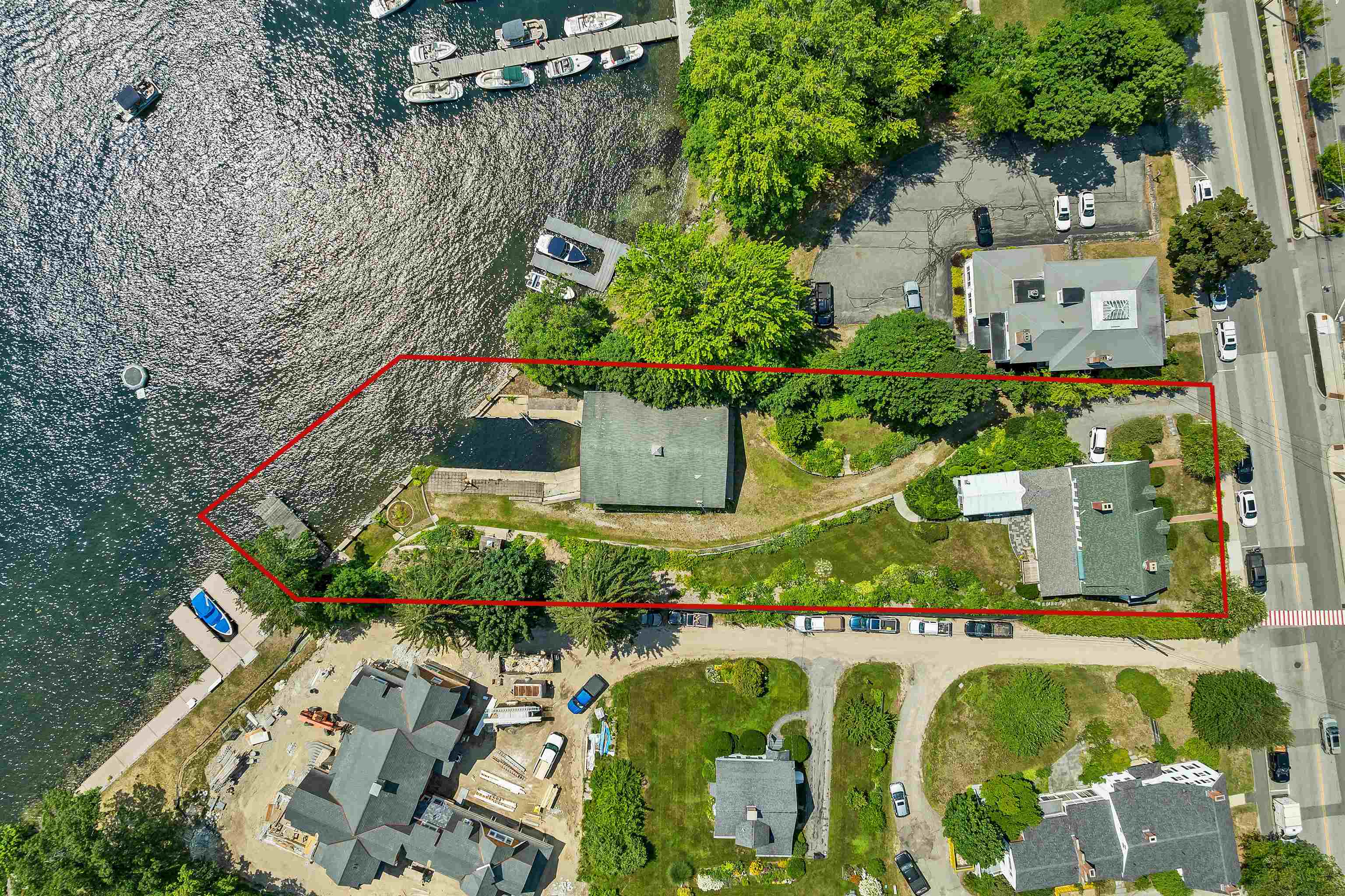 69 South Main St, Wolfeboro, NH 03894