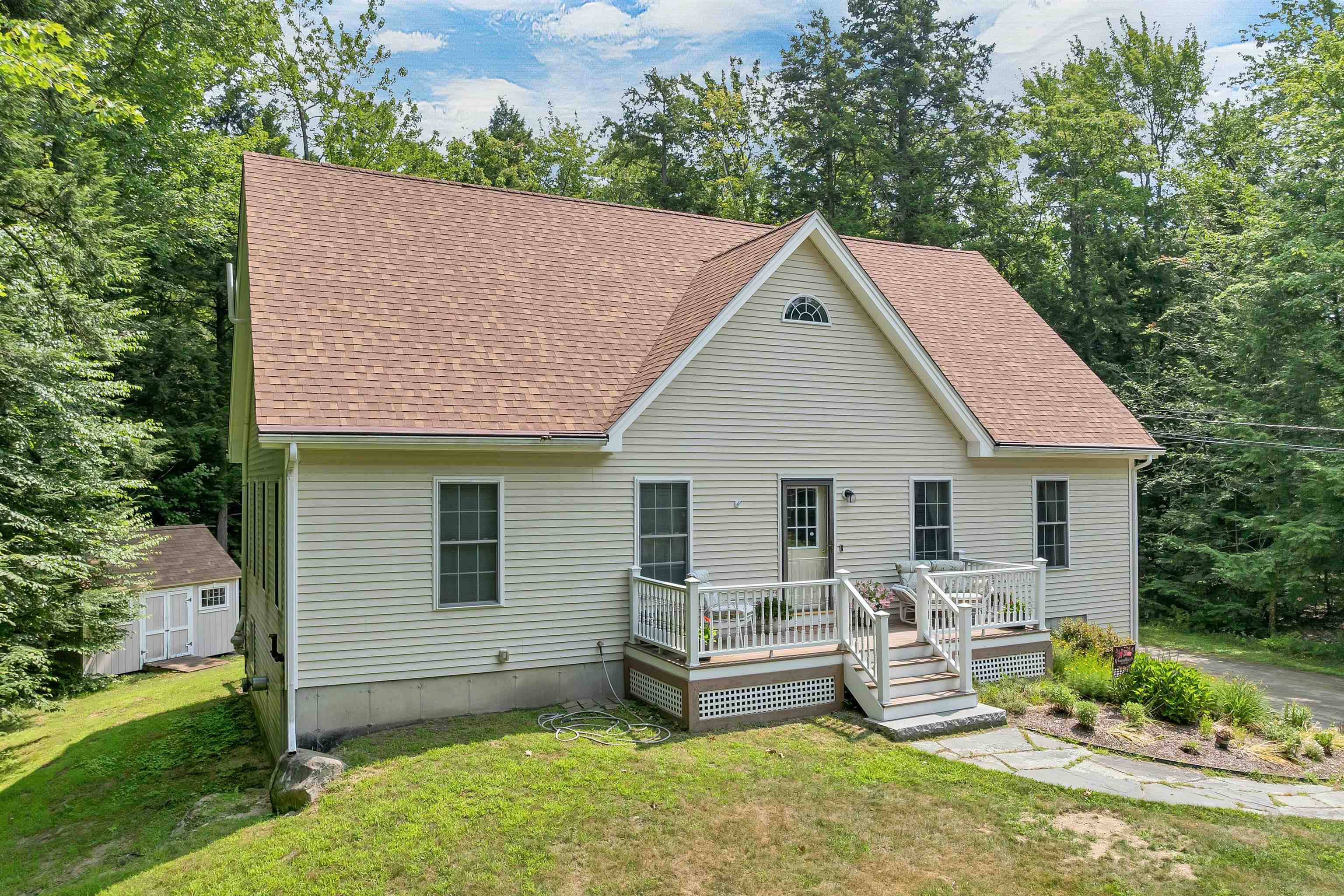 Photo 2 of Single family home for sale at 88 Linwood Dr, Alton, NH 03809 | MLS# 5103093 | Listing updated on 2026-09-13