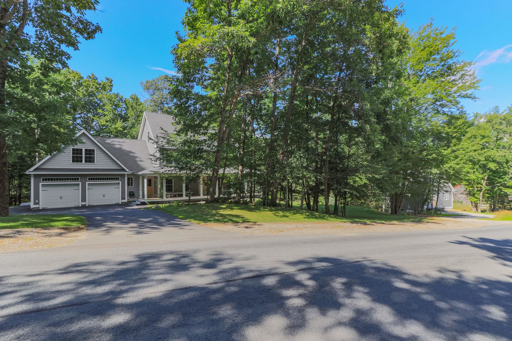 325 Mccurdy Rd, New Boston, NH 03070