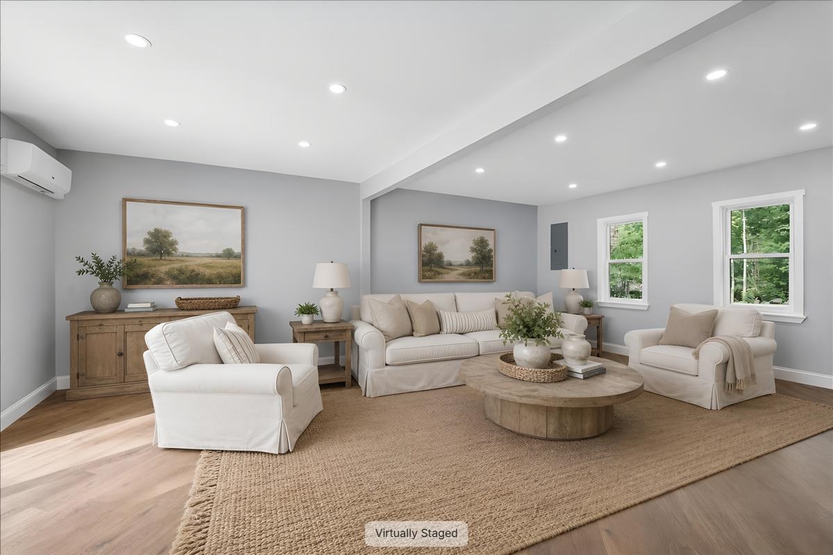 1305 Old Hillsboro Rd, Henniker, NH 03242