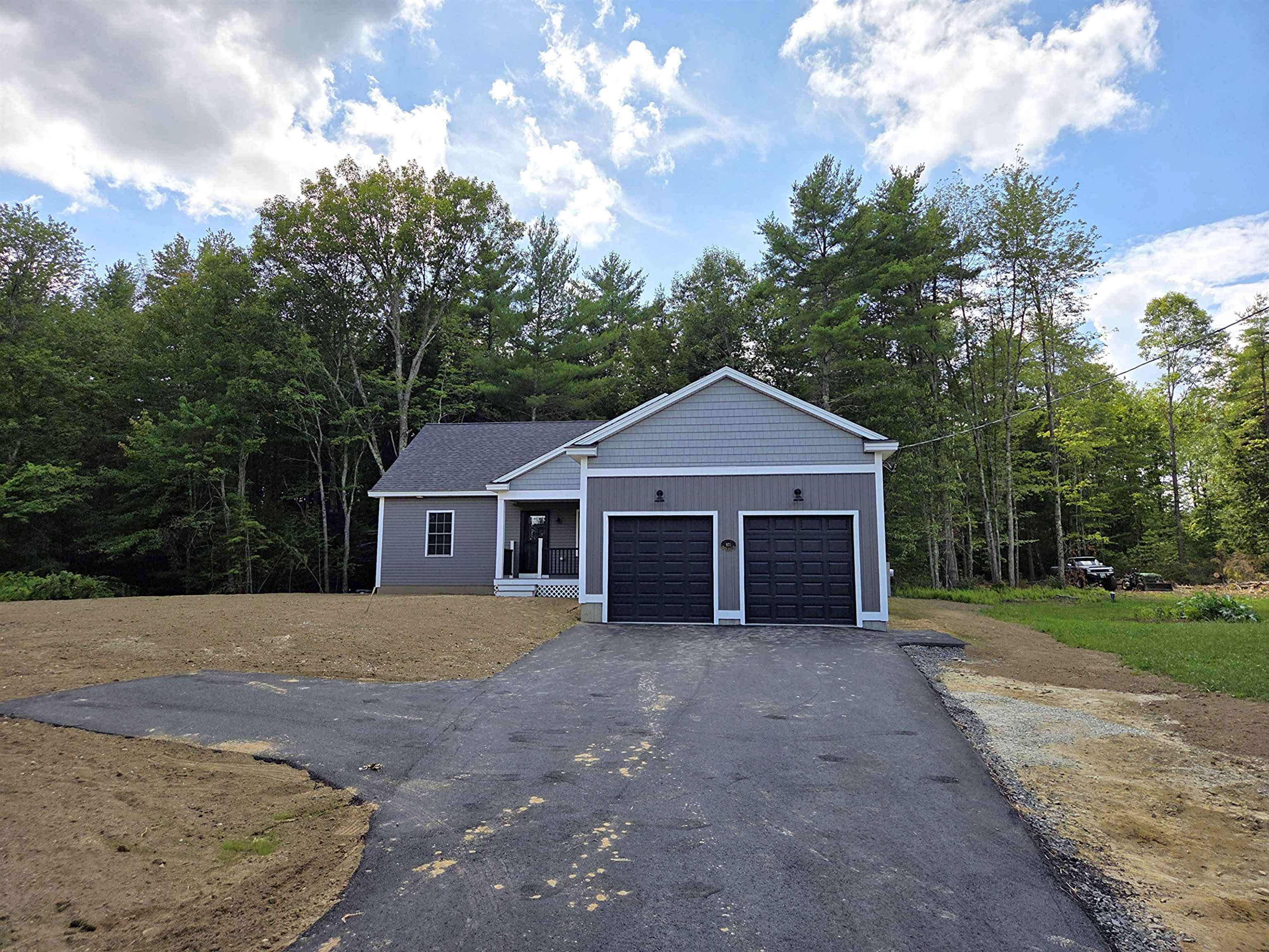 871 Salmon Falls Rd, Rochester, NH 03839