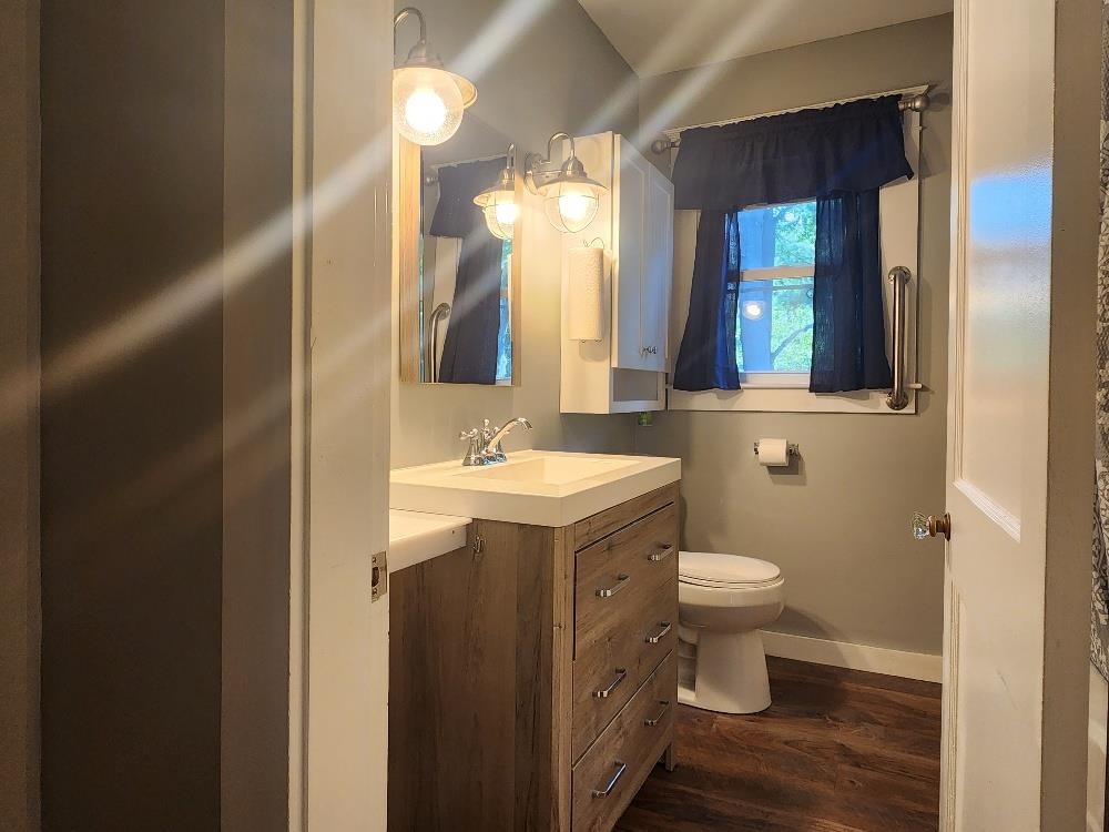 267 Broad St, Claremont, NH 03743
