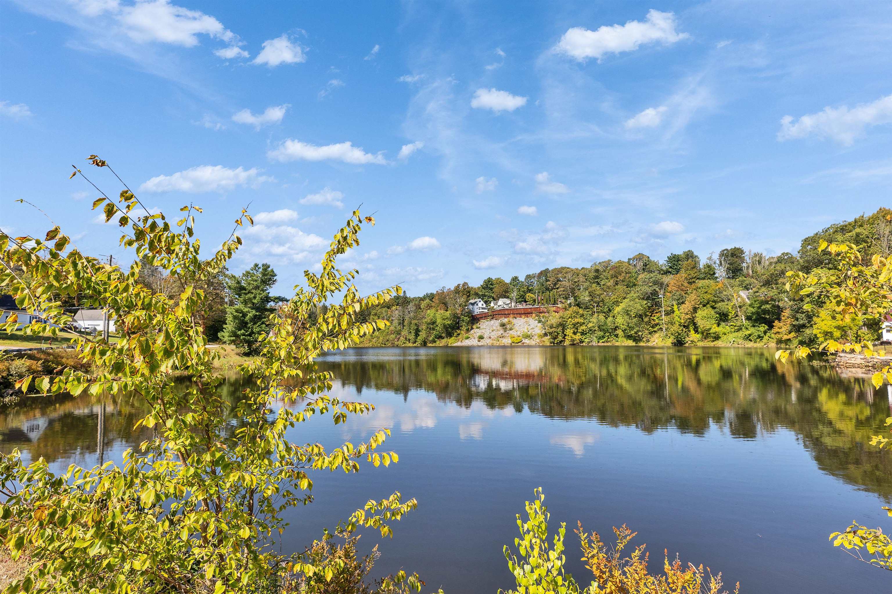 16 River St #16-18, Greenville, NH 03048