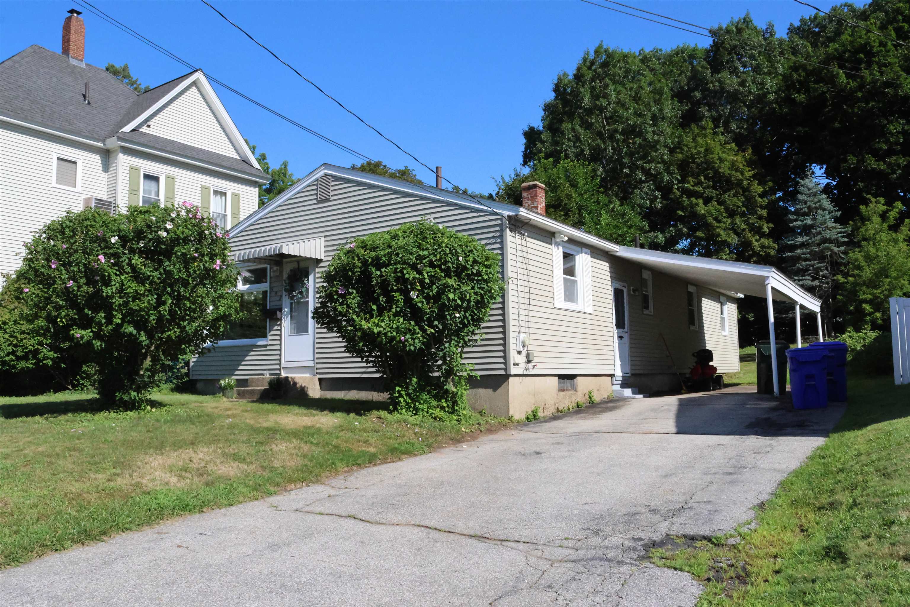 542 Merrimack St, Manchester, NH 03103