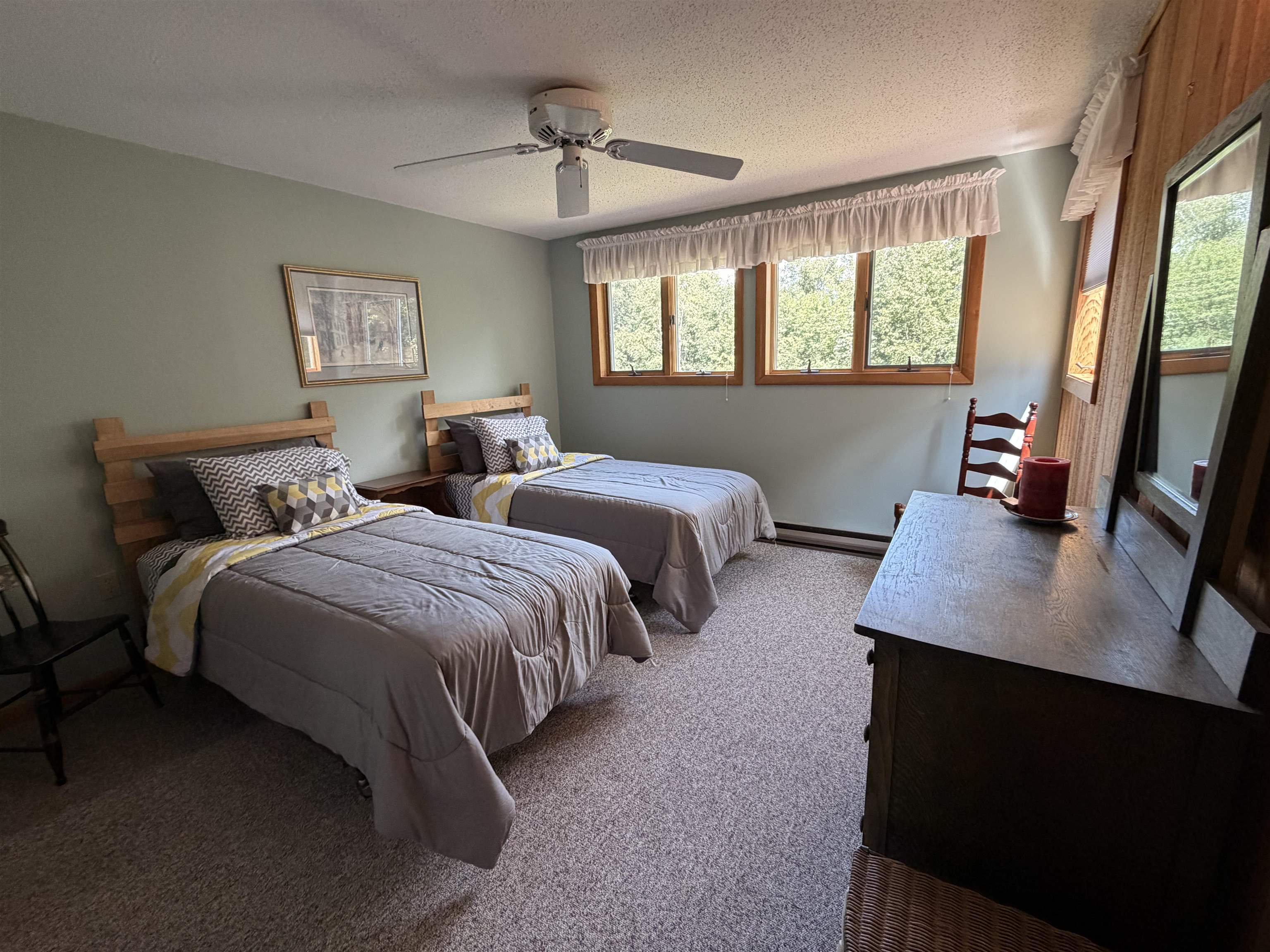 Primary suite on 2nd level