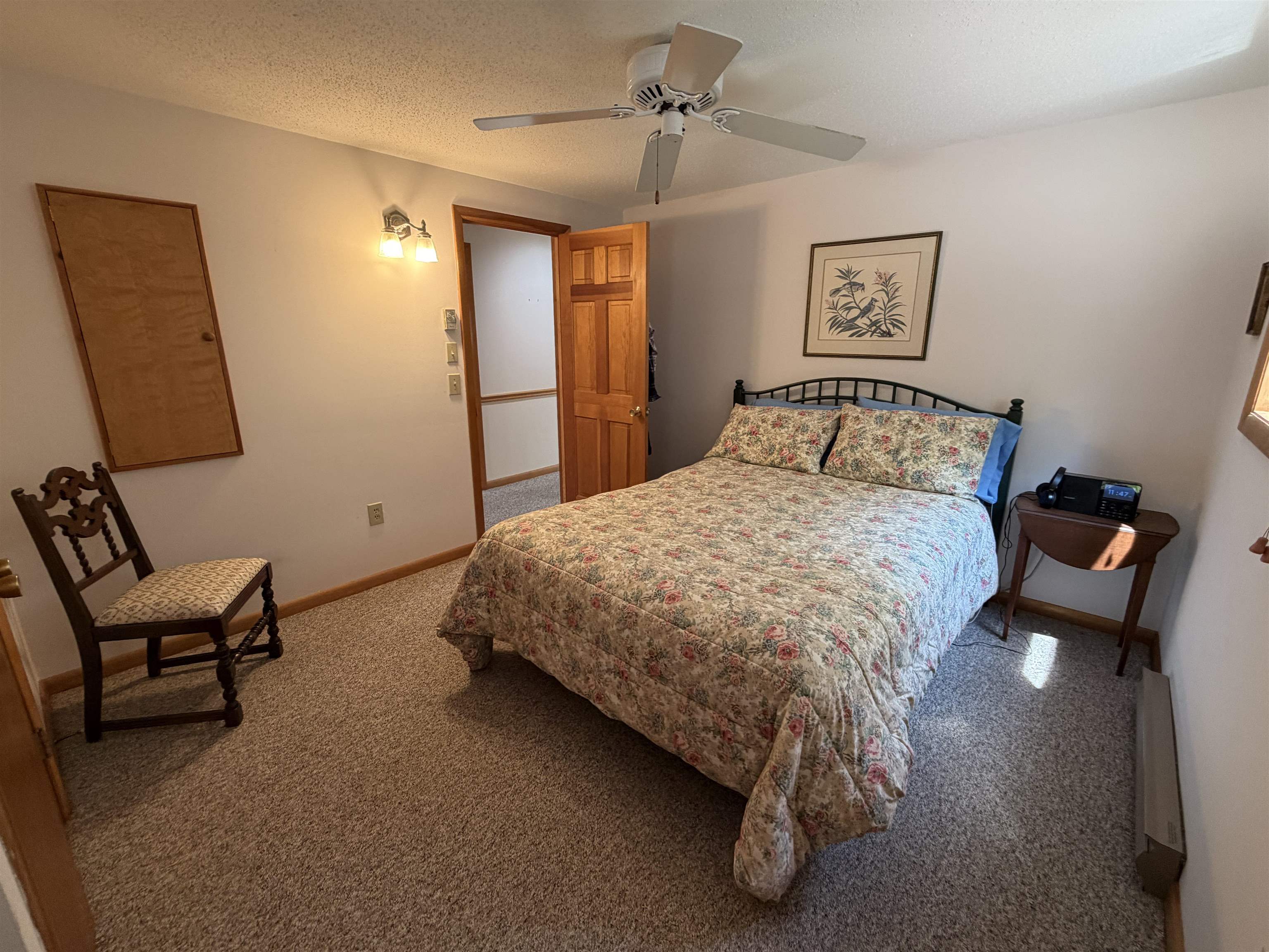 Large 1st floor bedroom