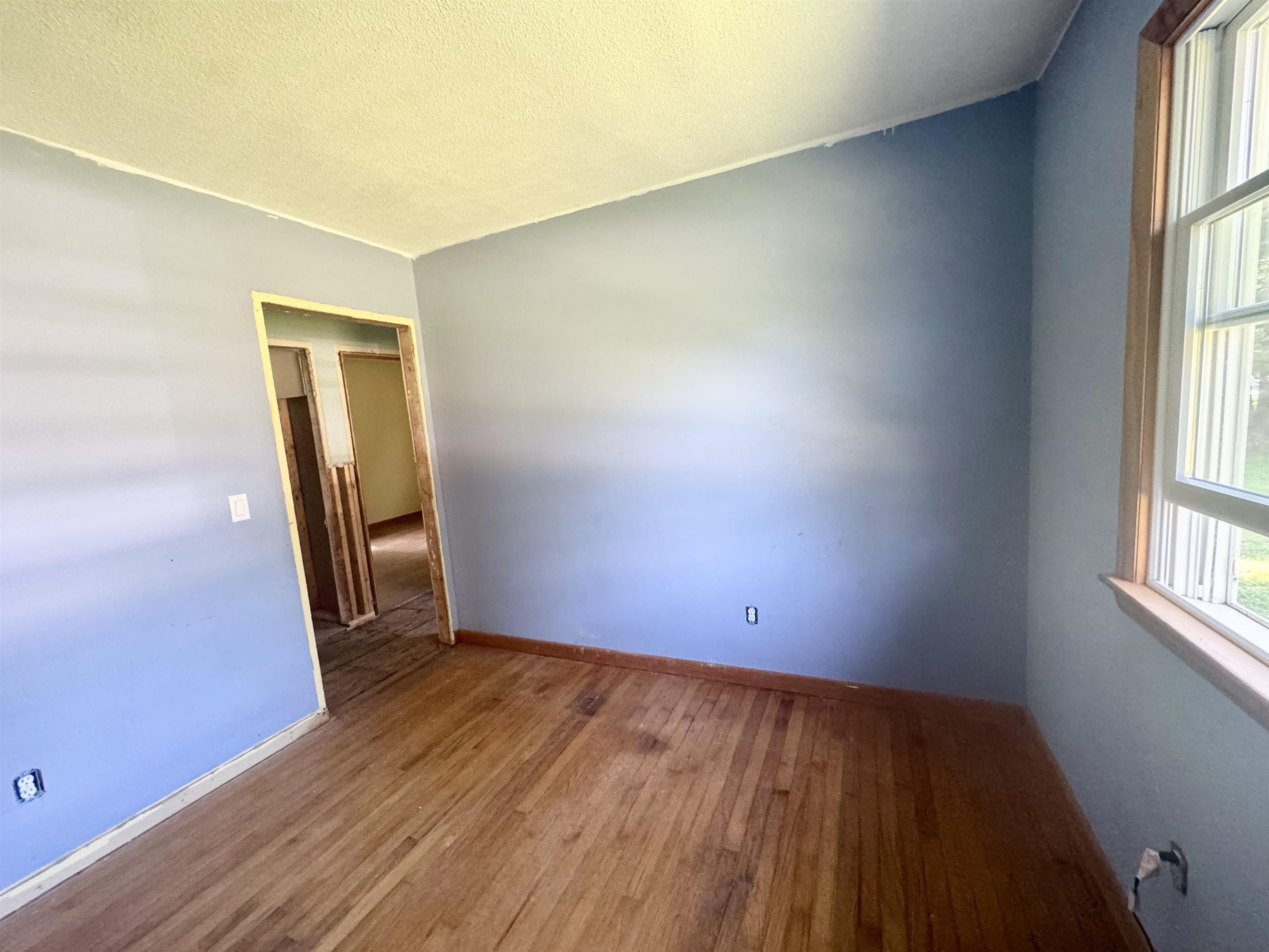 Bedroom 1 25919520