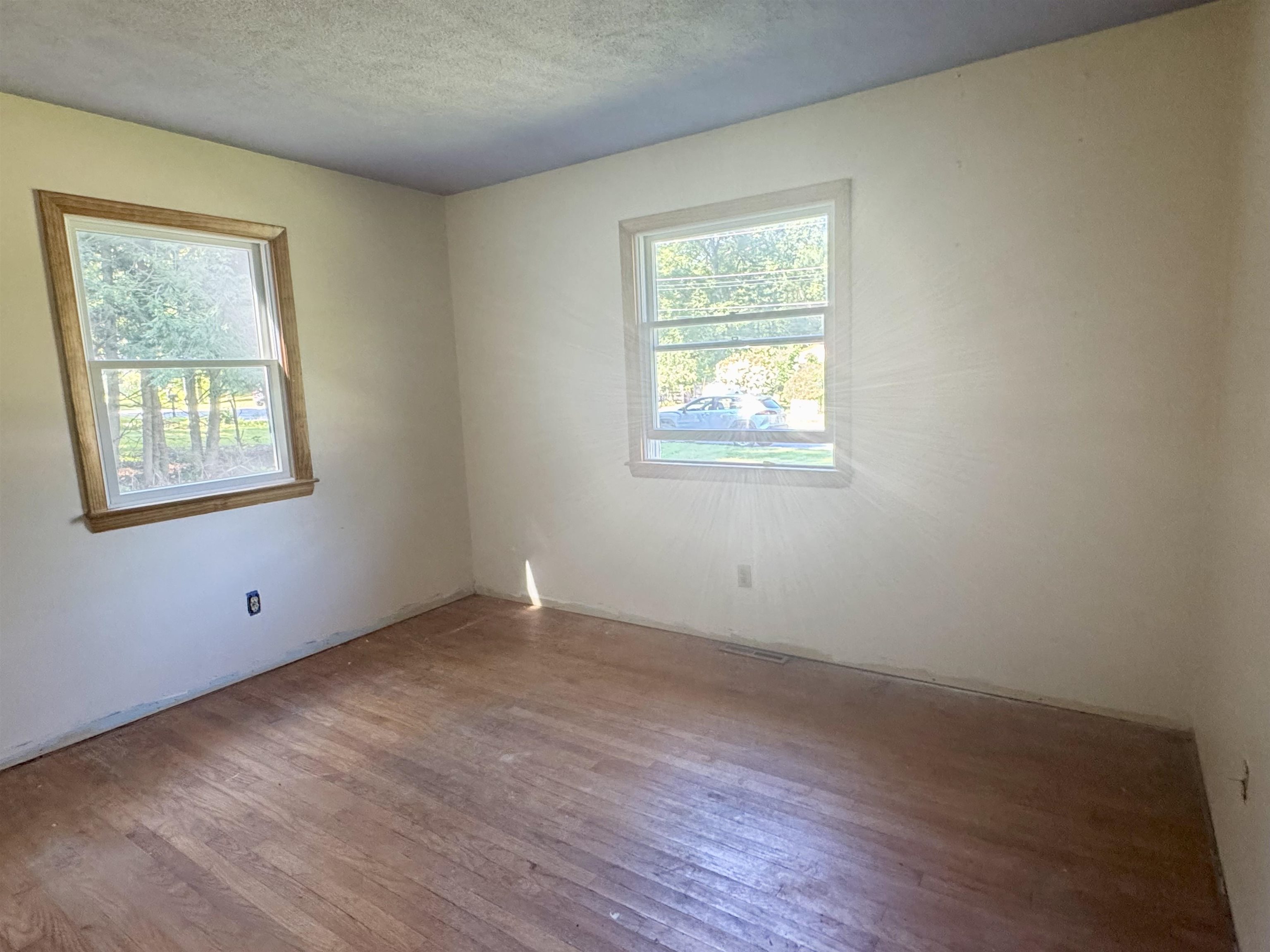Bedroom 3 25919526