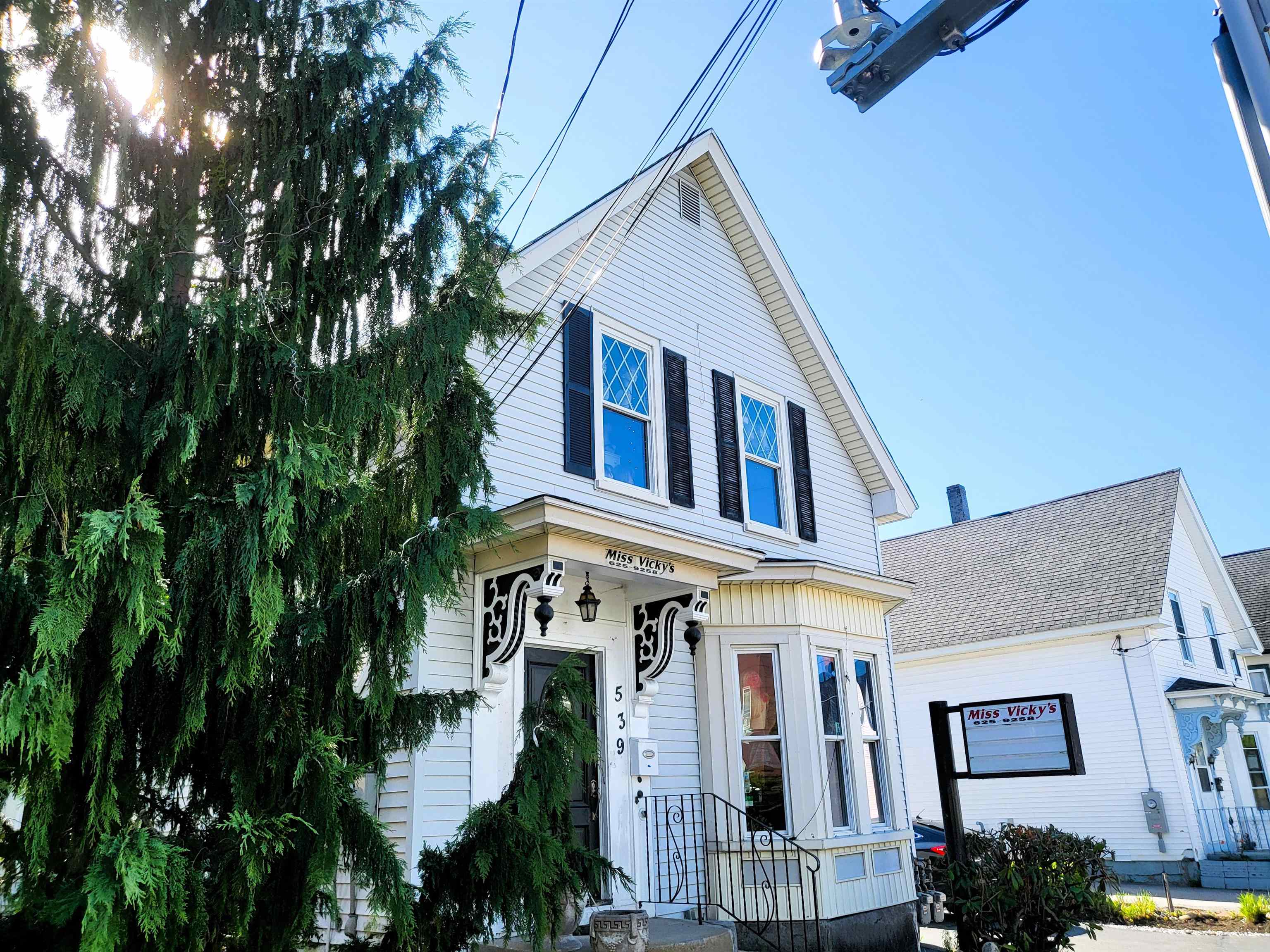 539 Maple St, Manchester, NH 03104