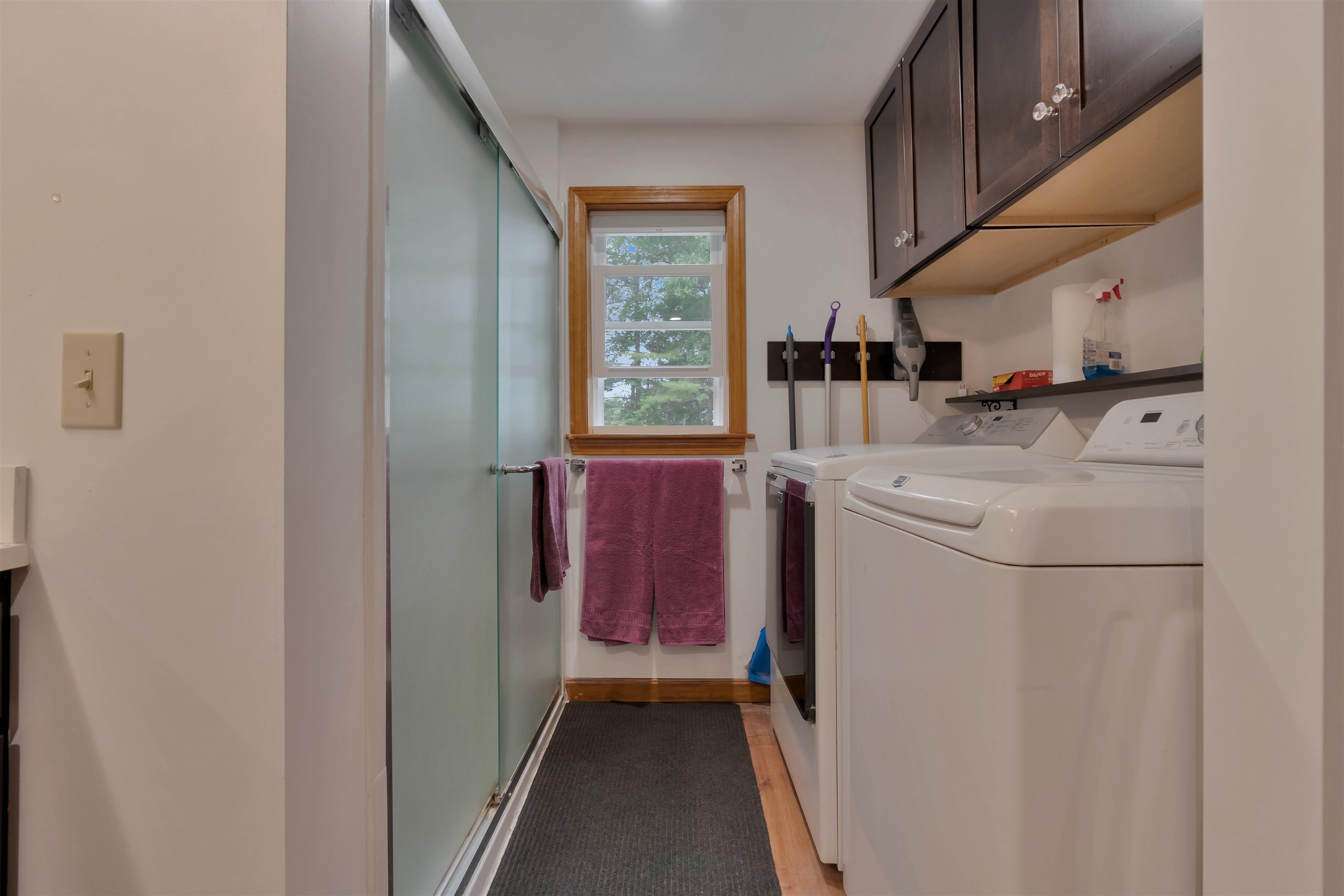 Main level bath with laundry