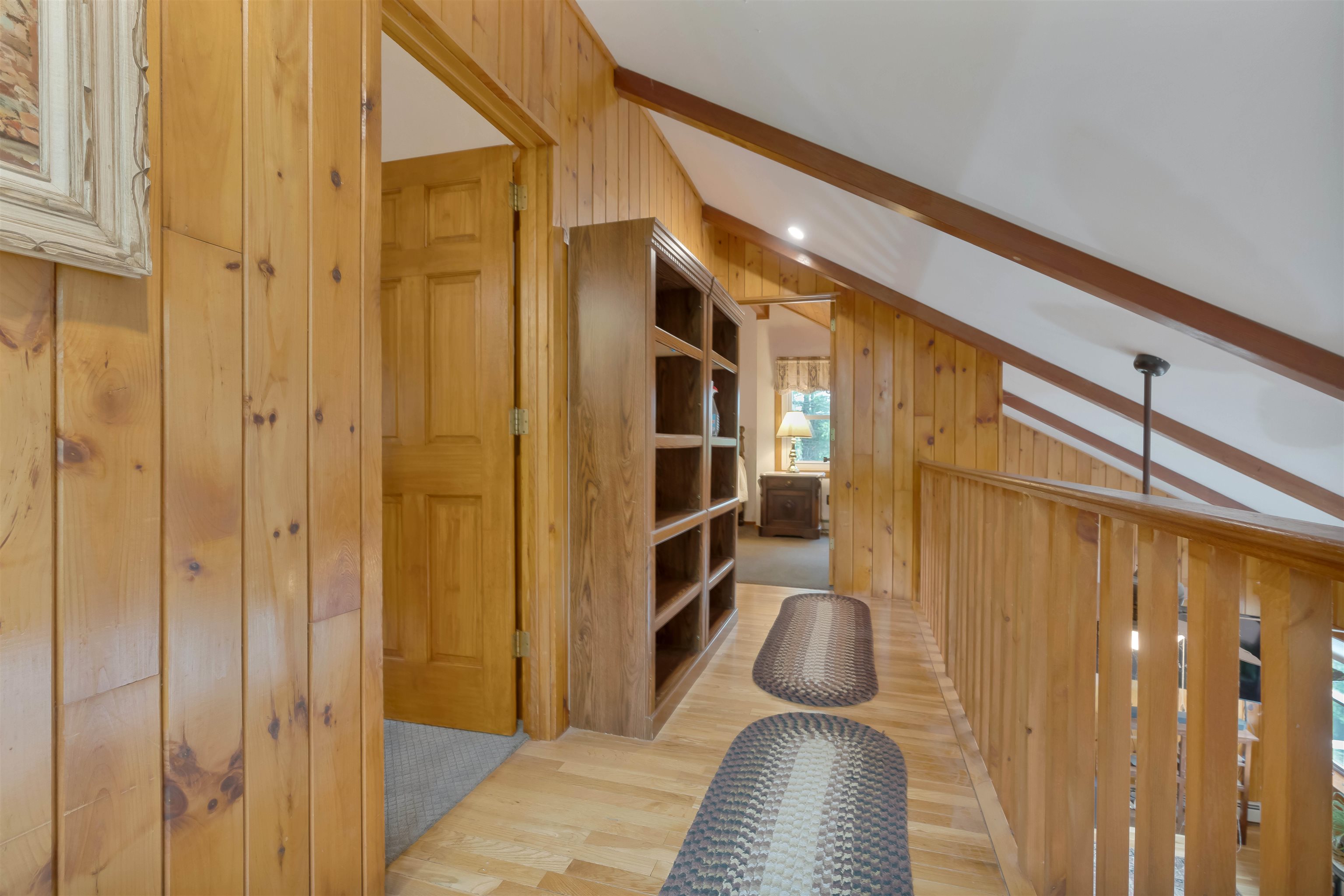 Seond level walkway to bedrooms and full bath