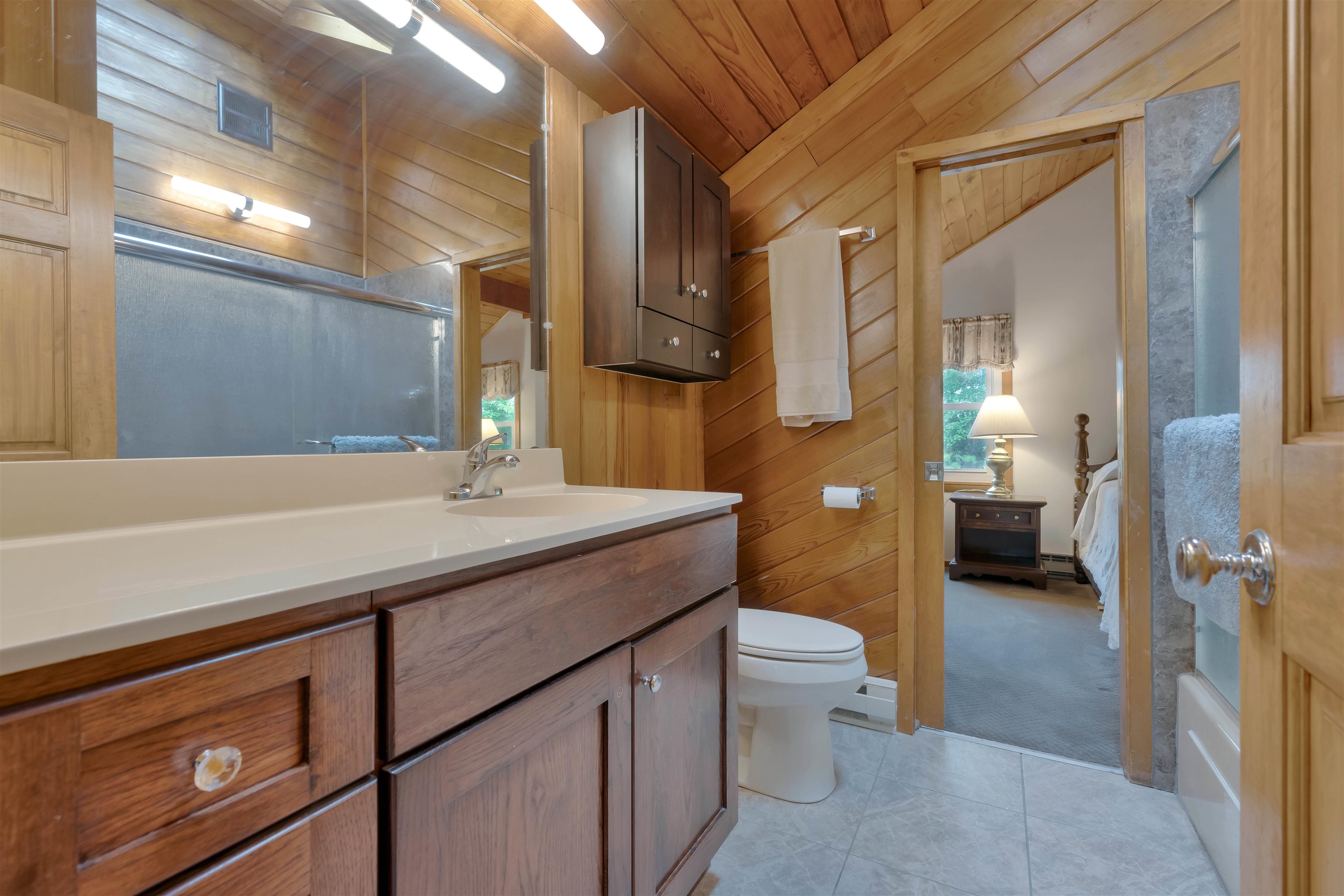 Second level bath