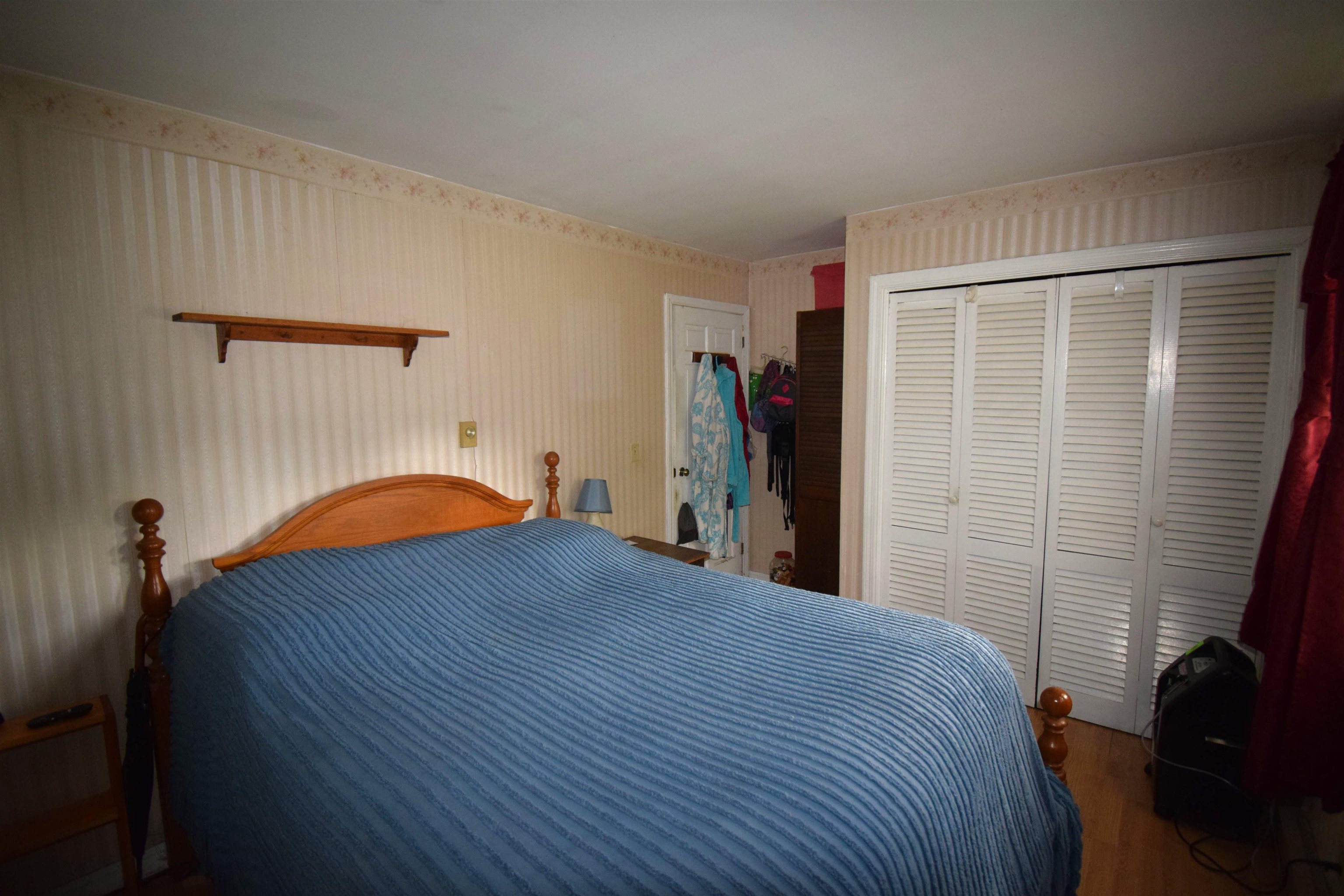 Photo 45 of 51