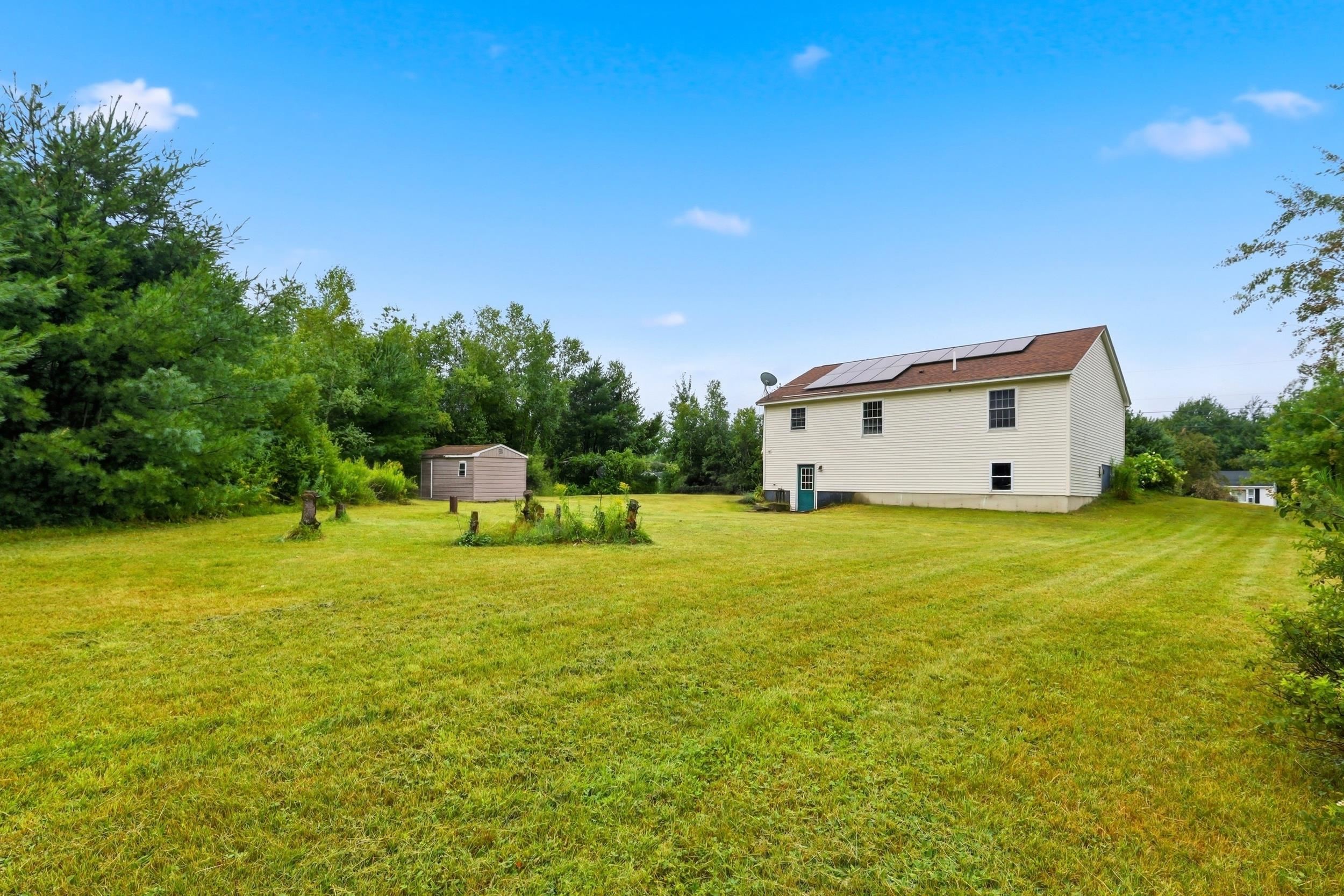 94 Buttercup Ln, Wakefield, NH 03872