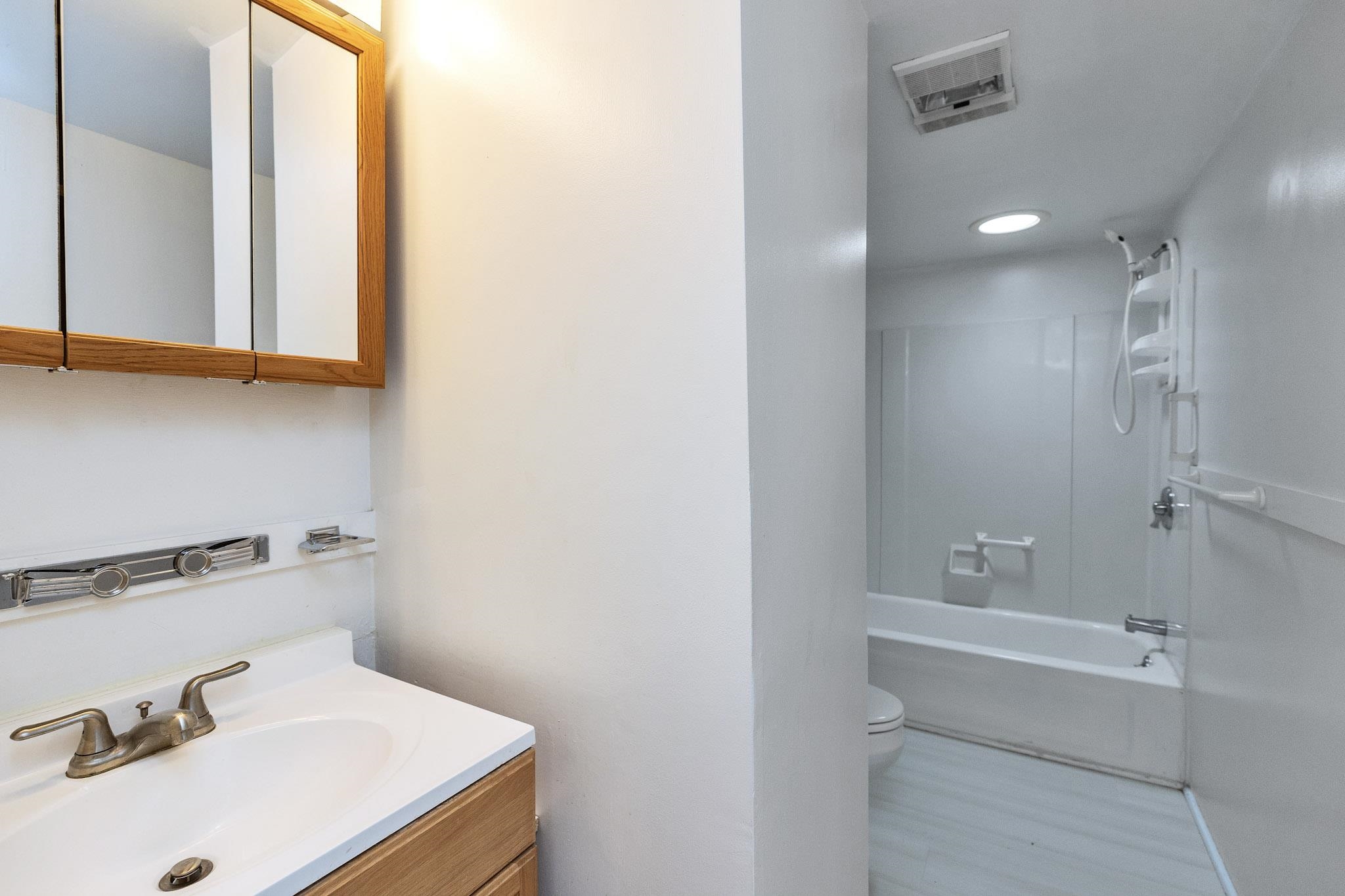 upstairs full bath