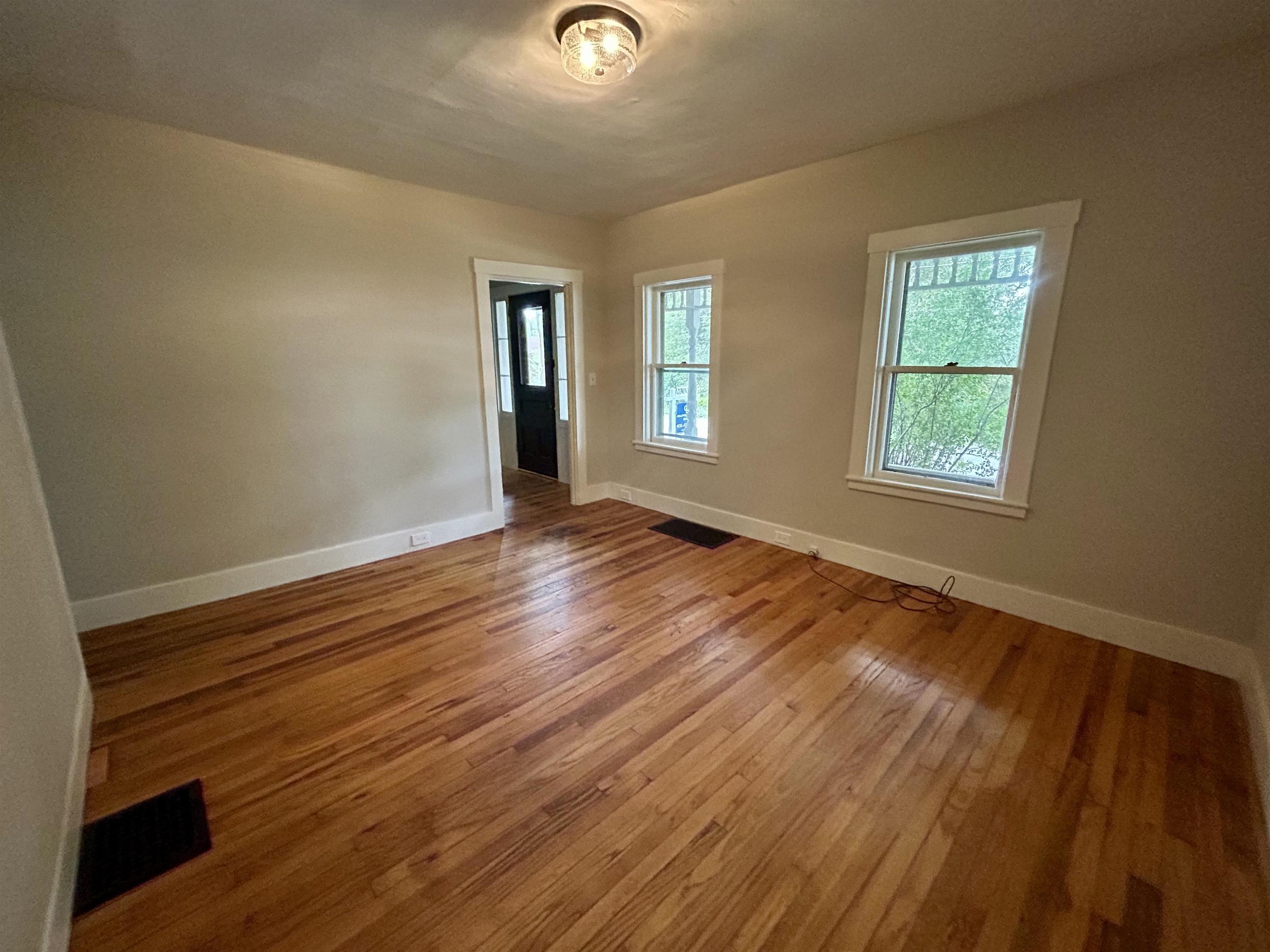91 Carroll St, Keene, NH 03431
