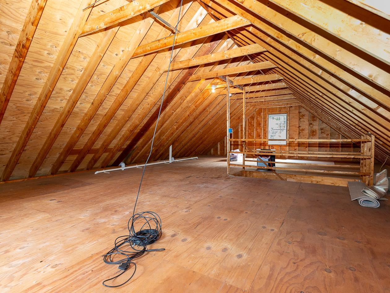 13 Cottonwood Rd, Plaistow, NH 03865