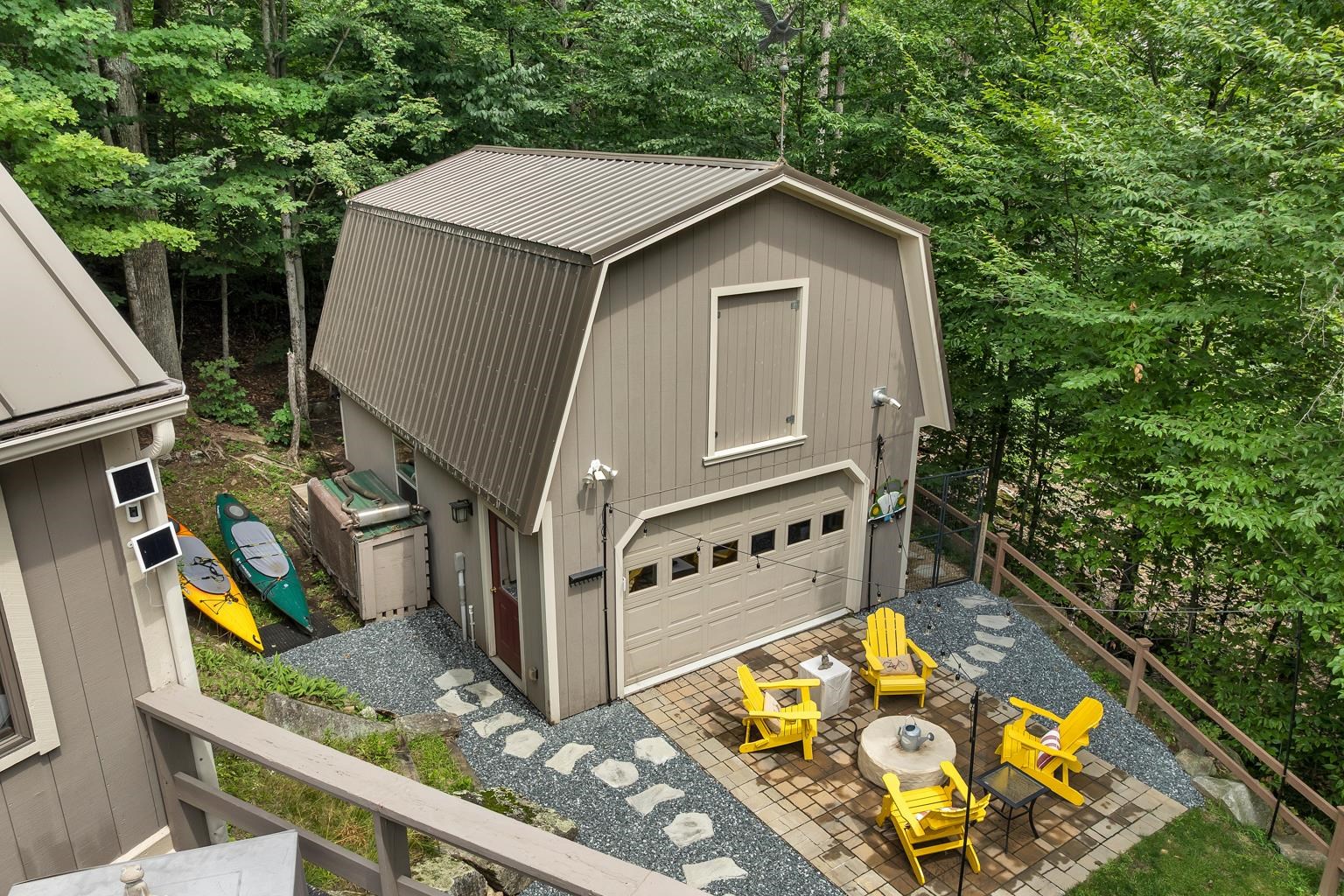4 Anderson Pond Rd, Grantham, NH 03753