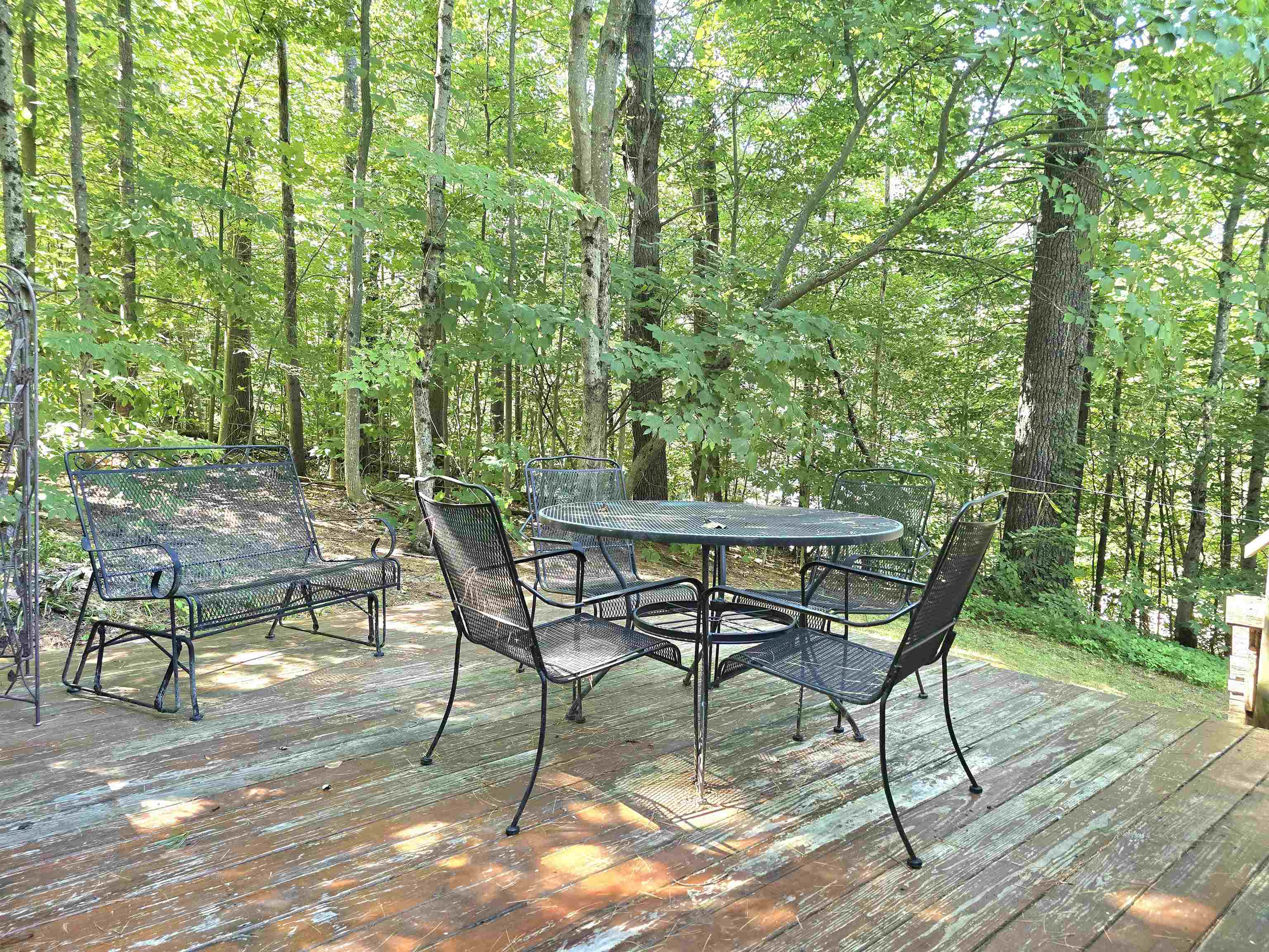 21 Wildwood Rd, Albany, NH 03813