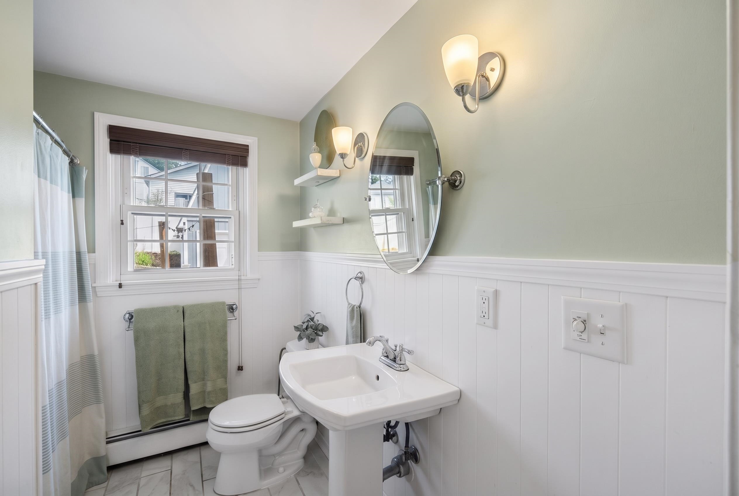 219 Rhode Island Ave, Manchester, NH 03104