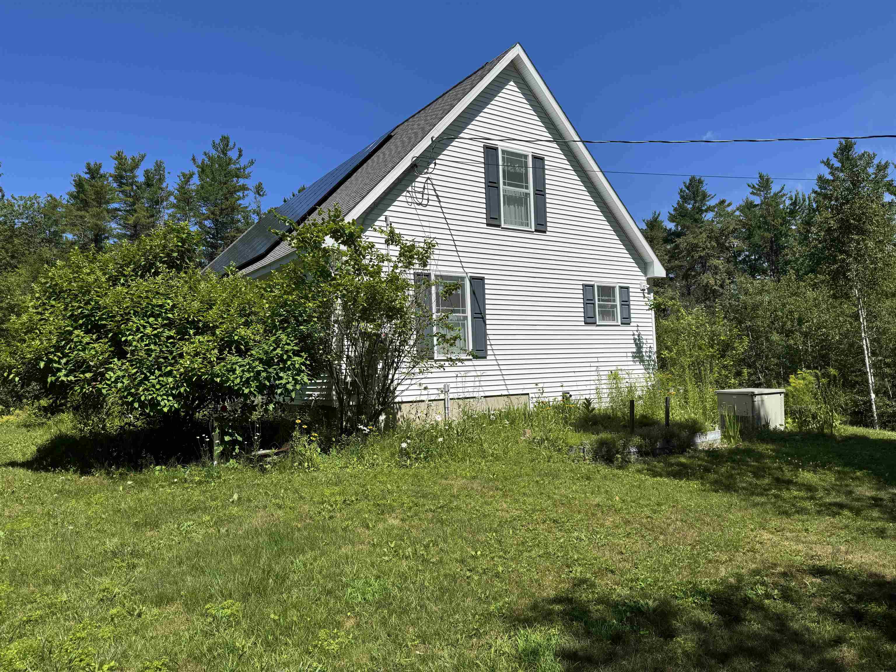 251 Perkins Pond Rd, Sunapee, NH 03782