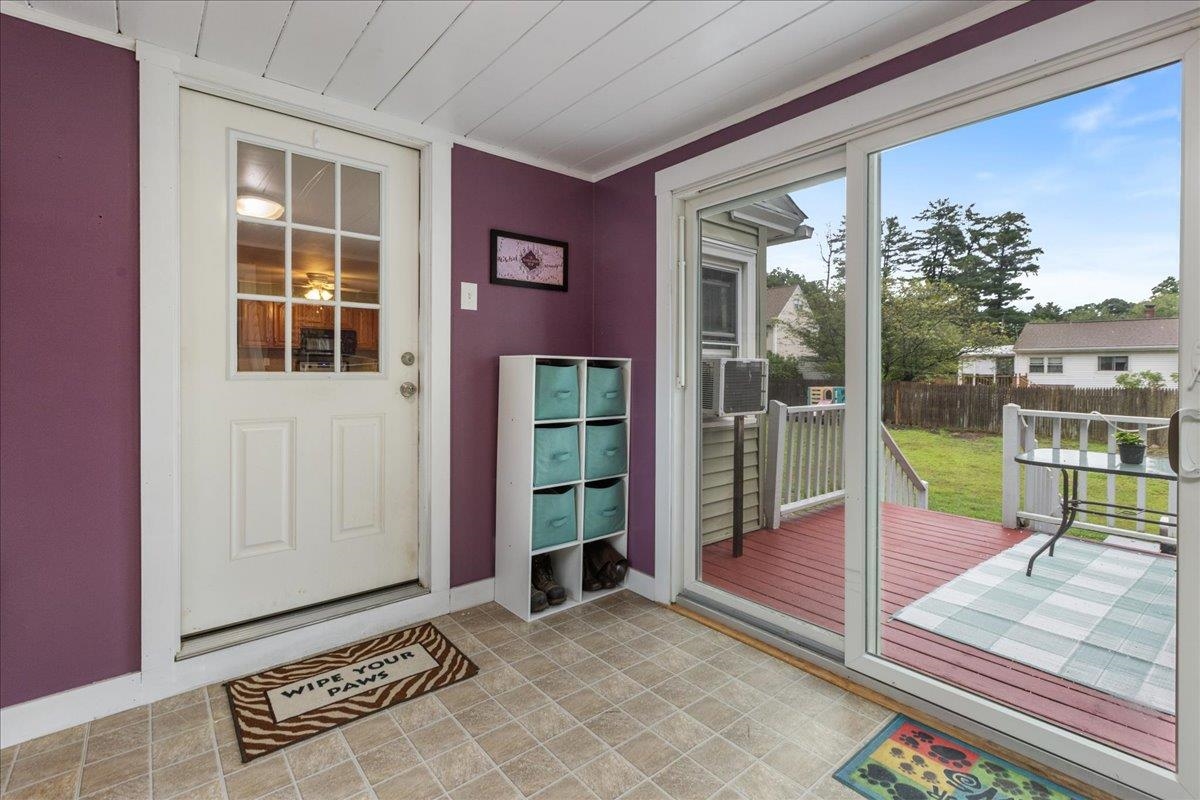 4 Linda St, Salem, NH 03079