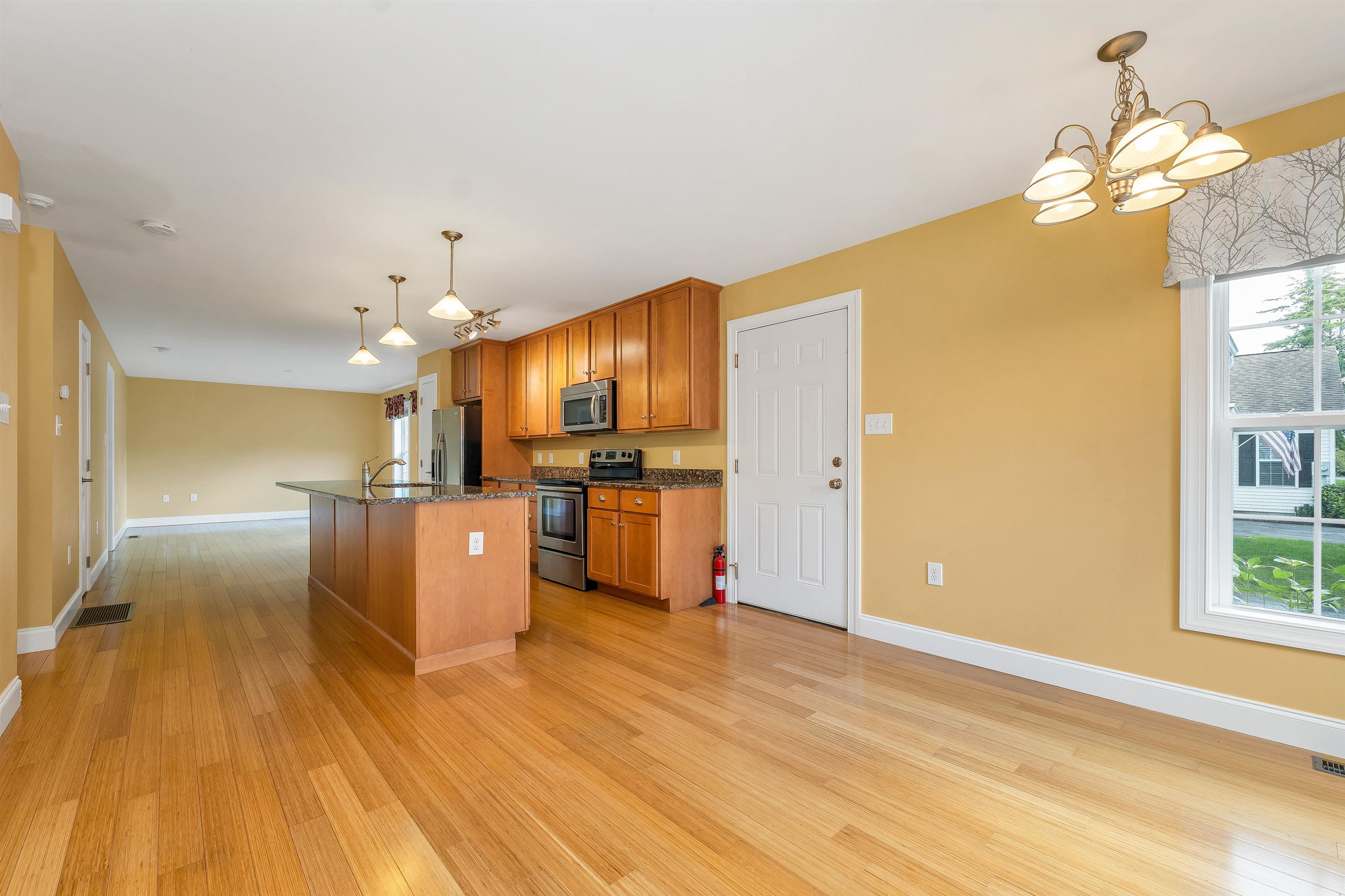 70 Sarasota Ln, Laconia, NH 03246