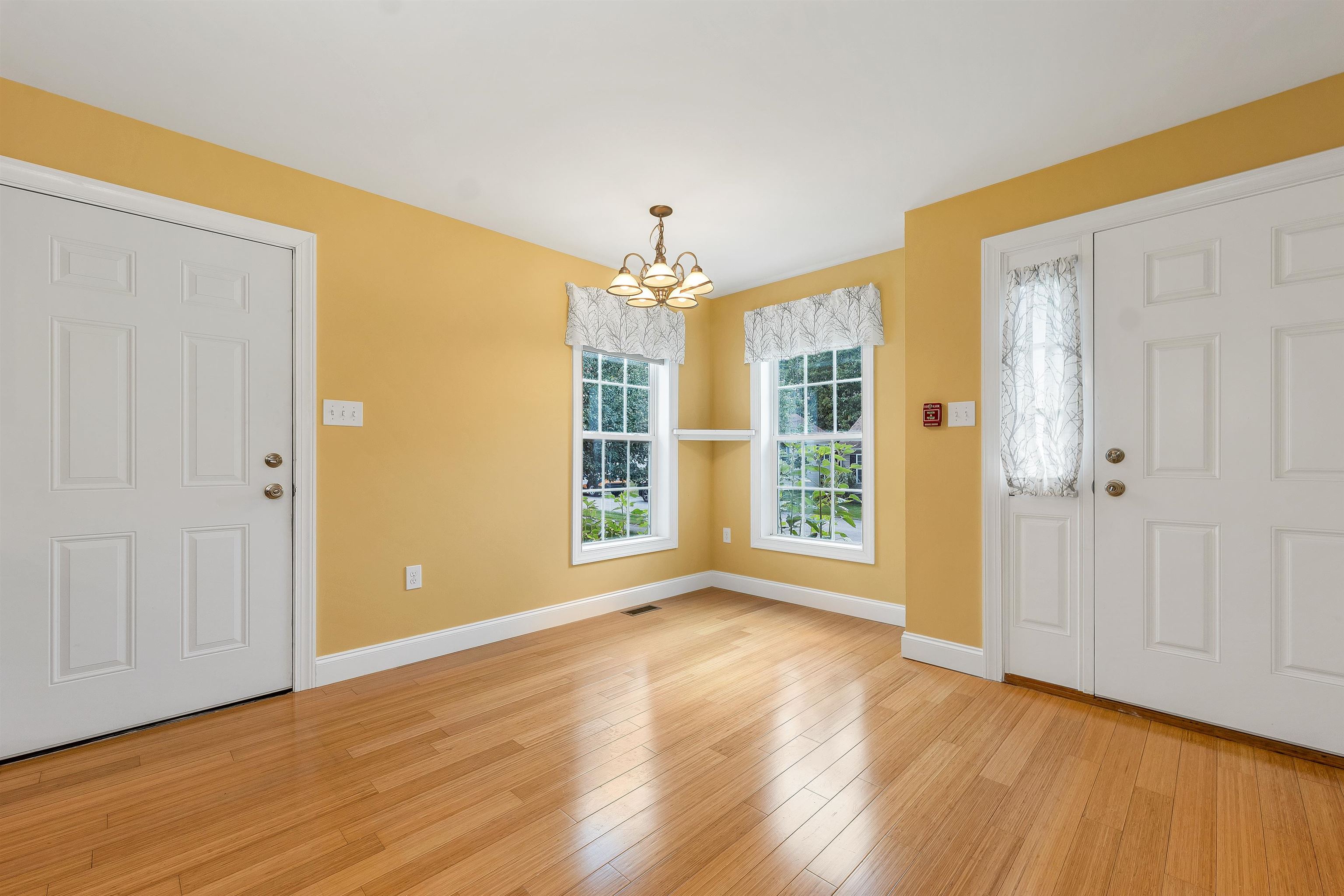 70 Sarasota Ln, Laconia, NH 03246