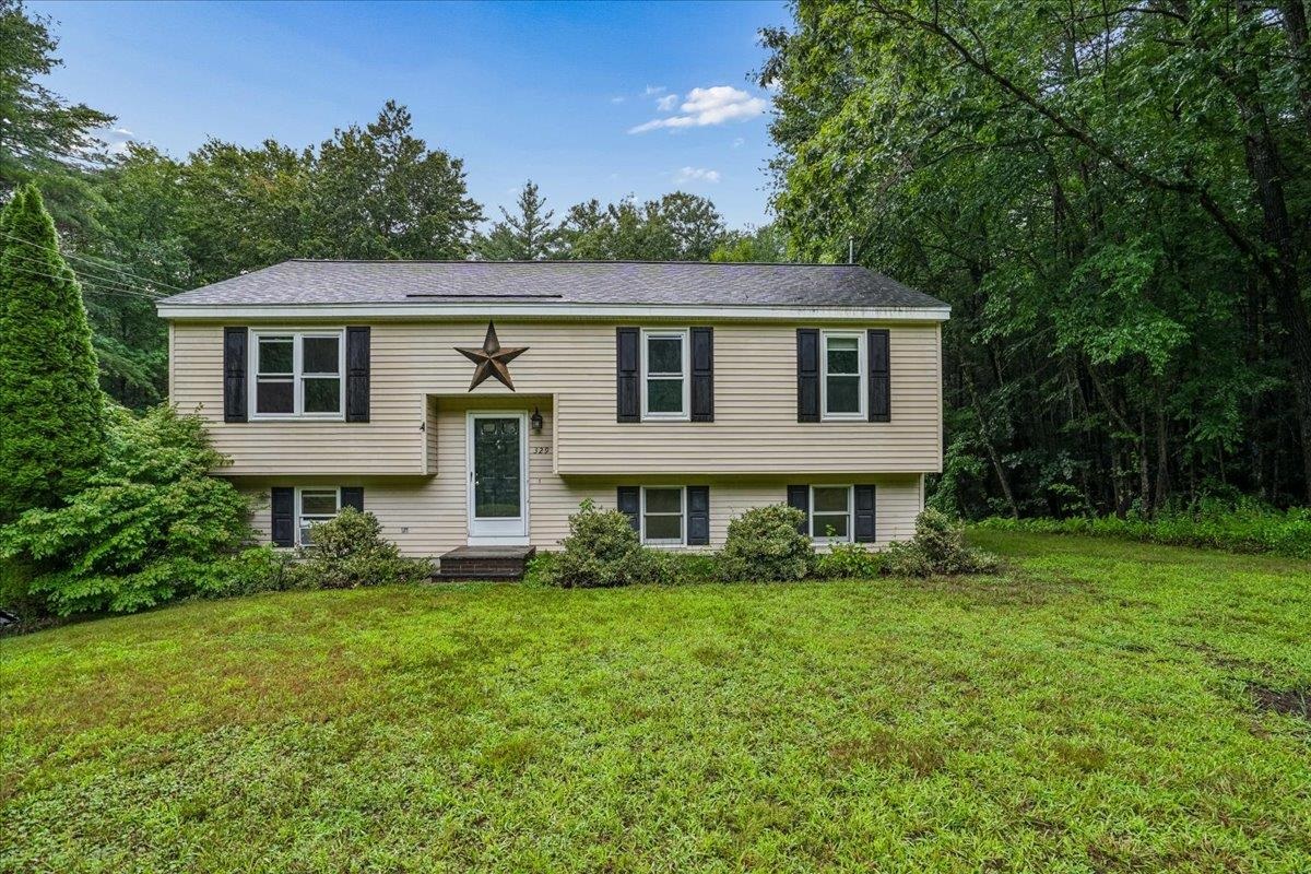 329 Whittier Drive, Fremont, NH photo 3