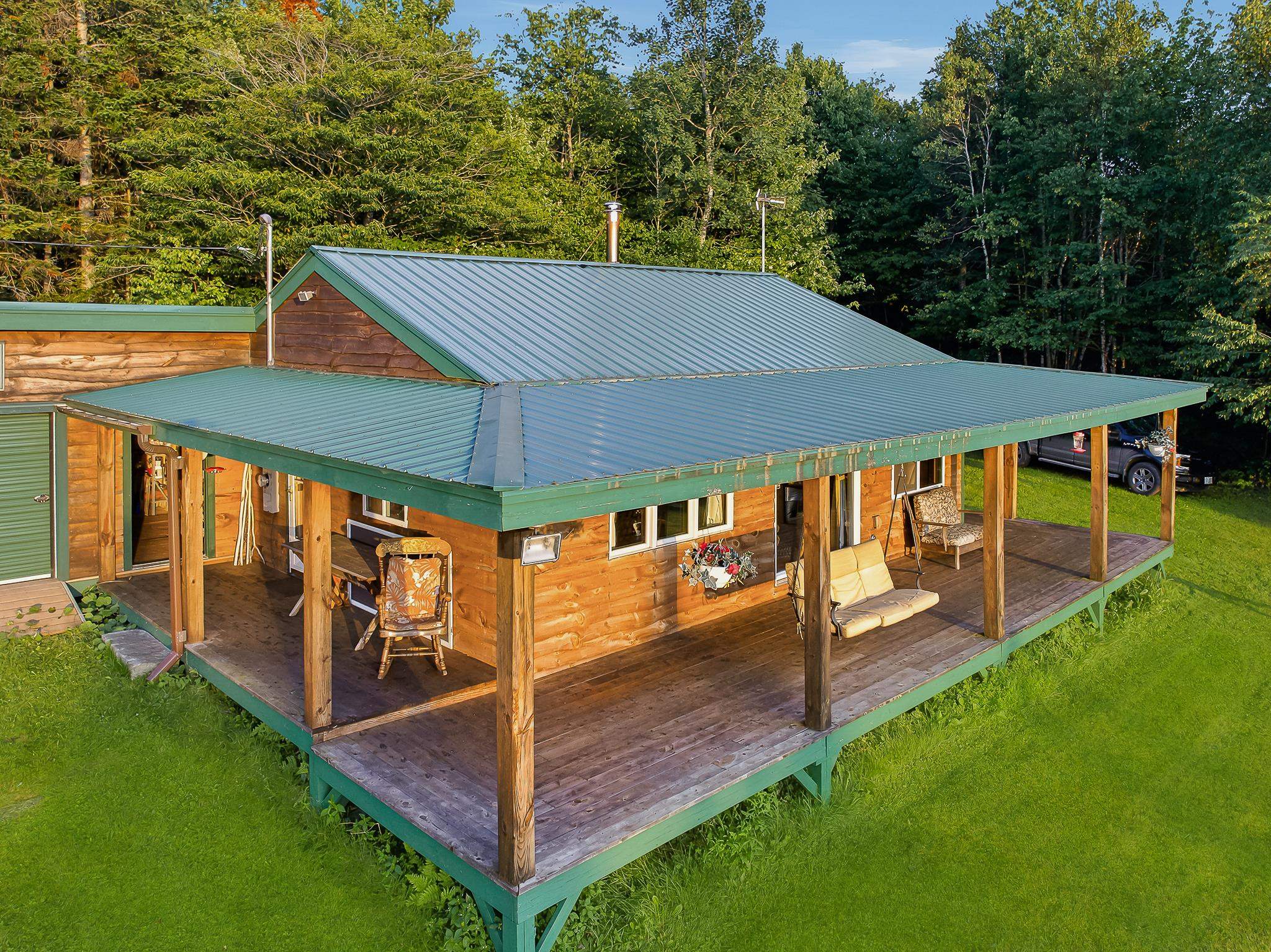 42 Mountain View Rd, Stewartstown, NH 03576
