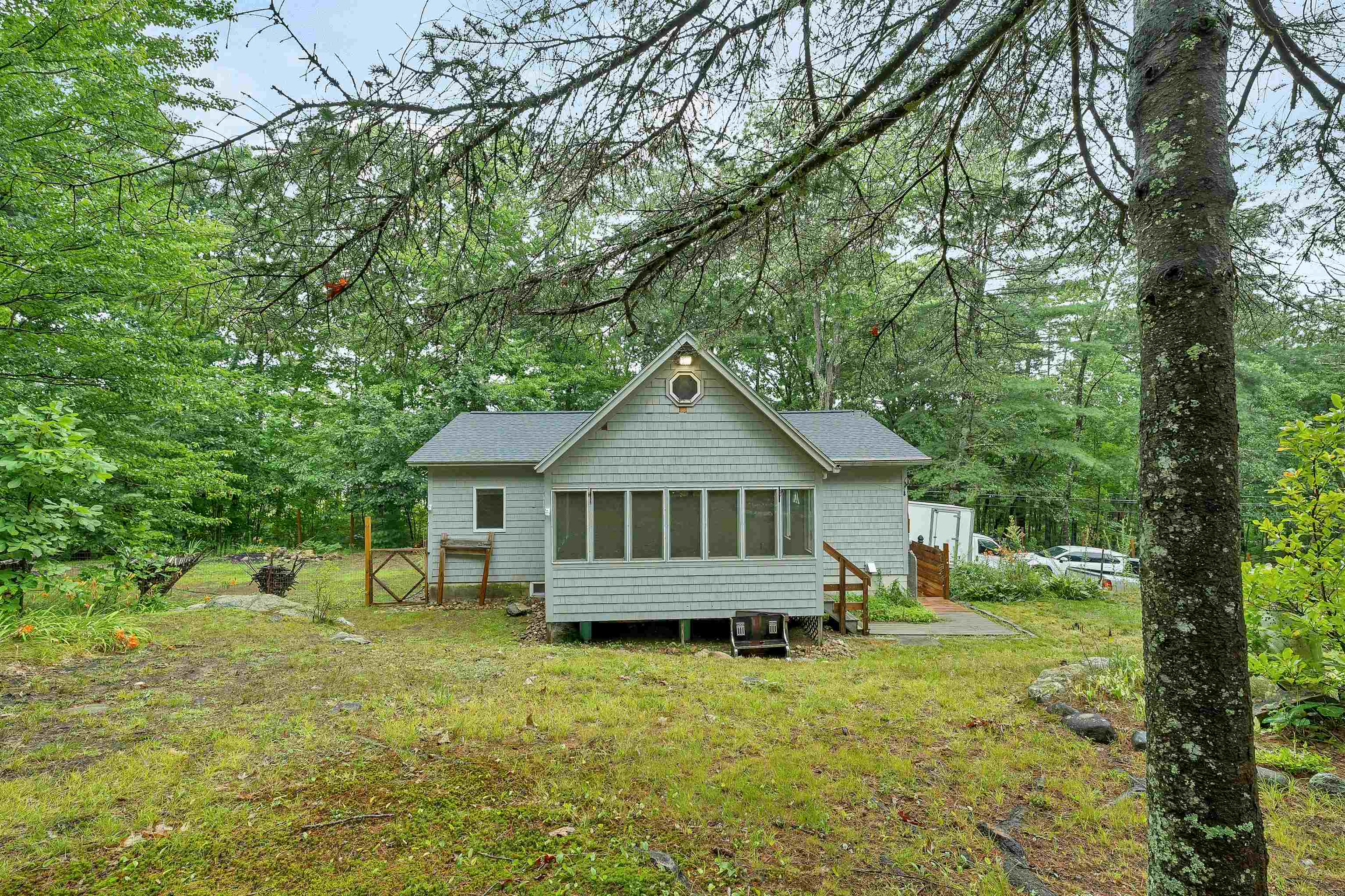 91 Oak Hill Rd, Concord, NH 03301