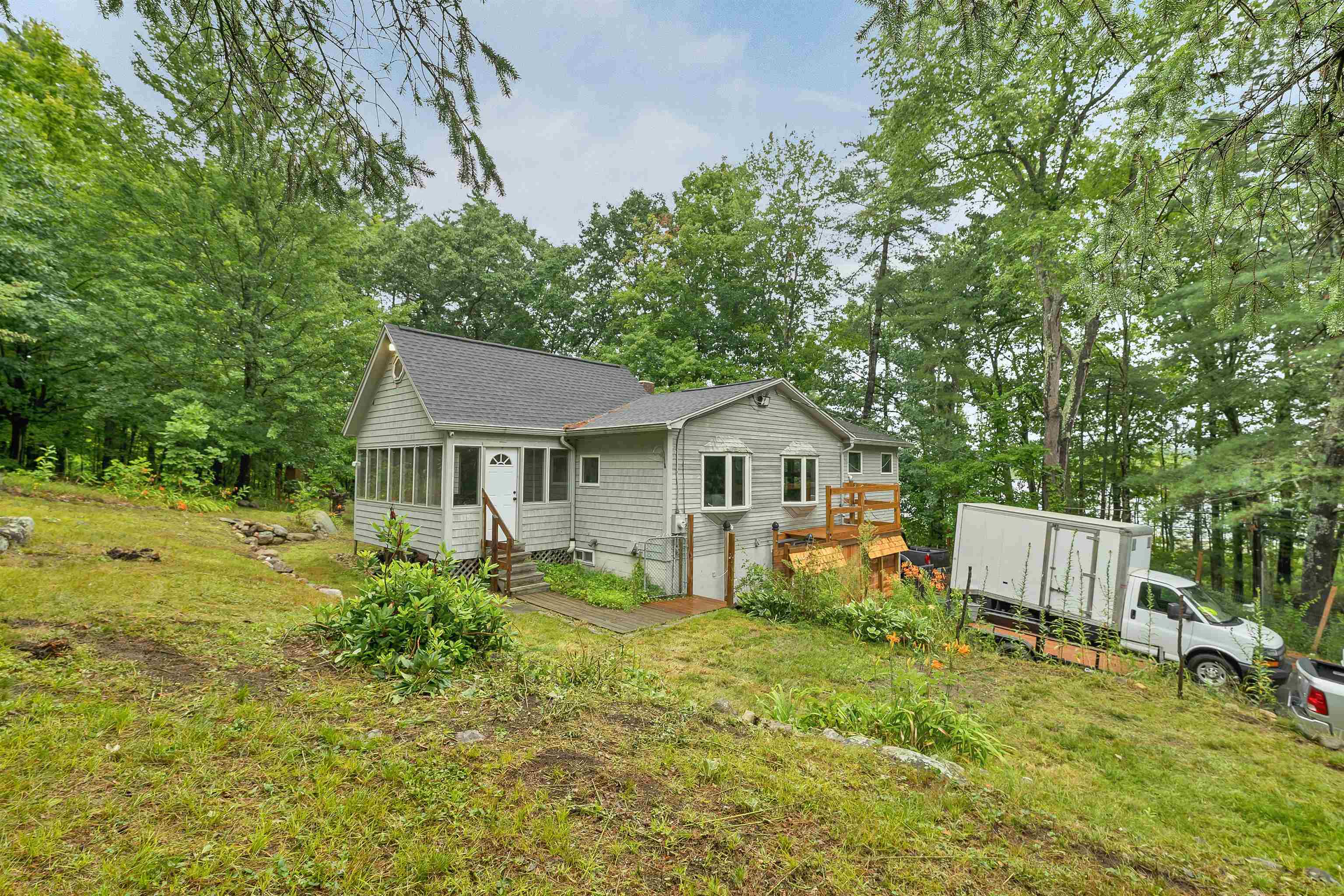 91 Oak Hill Rd, Concord, NH 03301