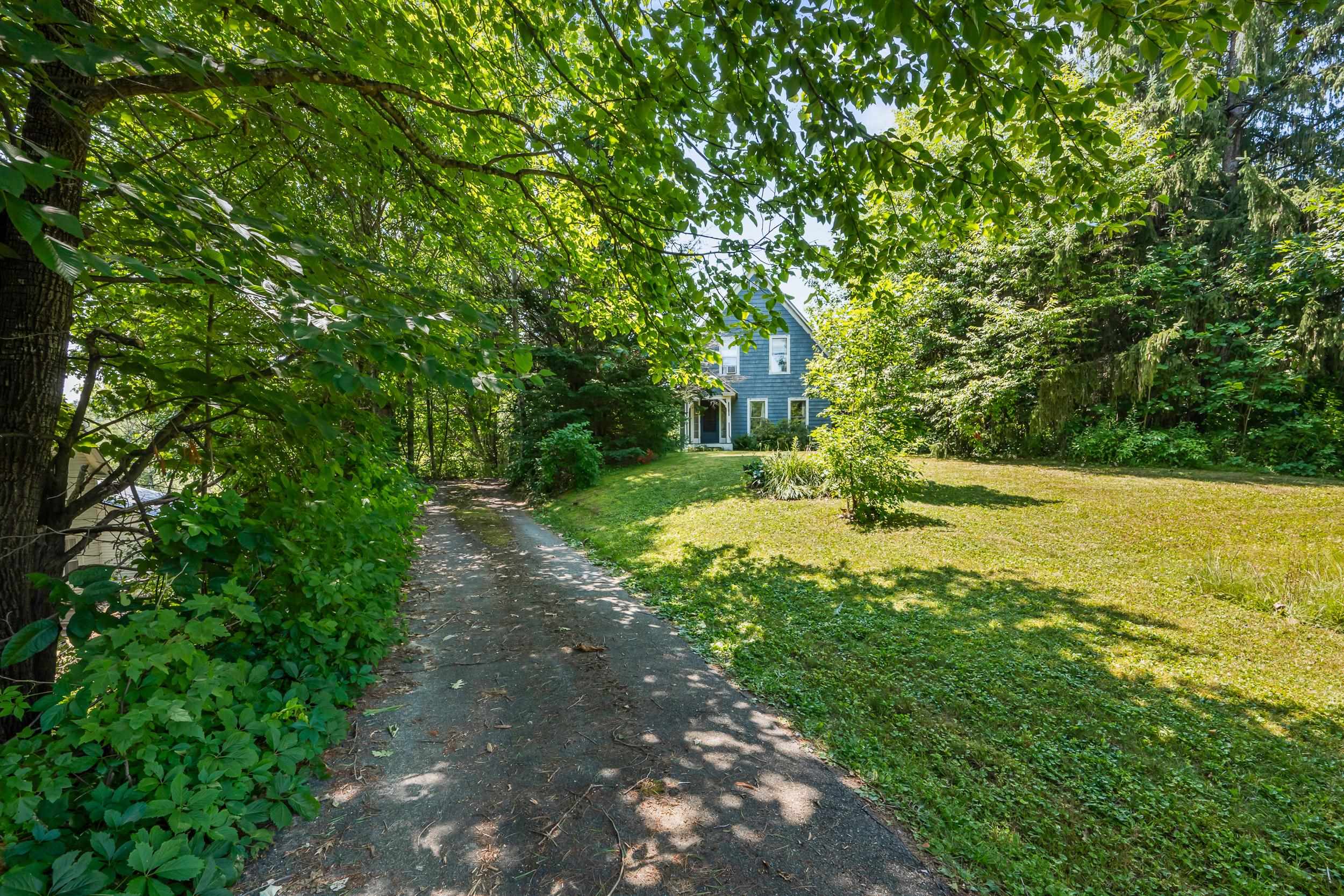 182 Cottage St, Littleton, NH 03561