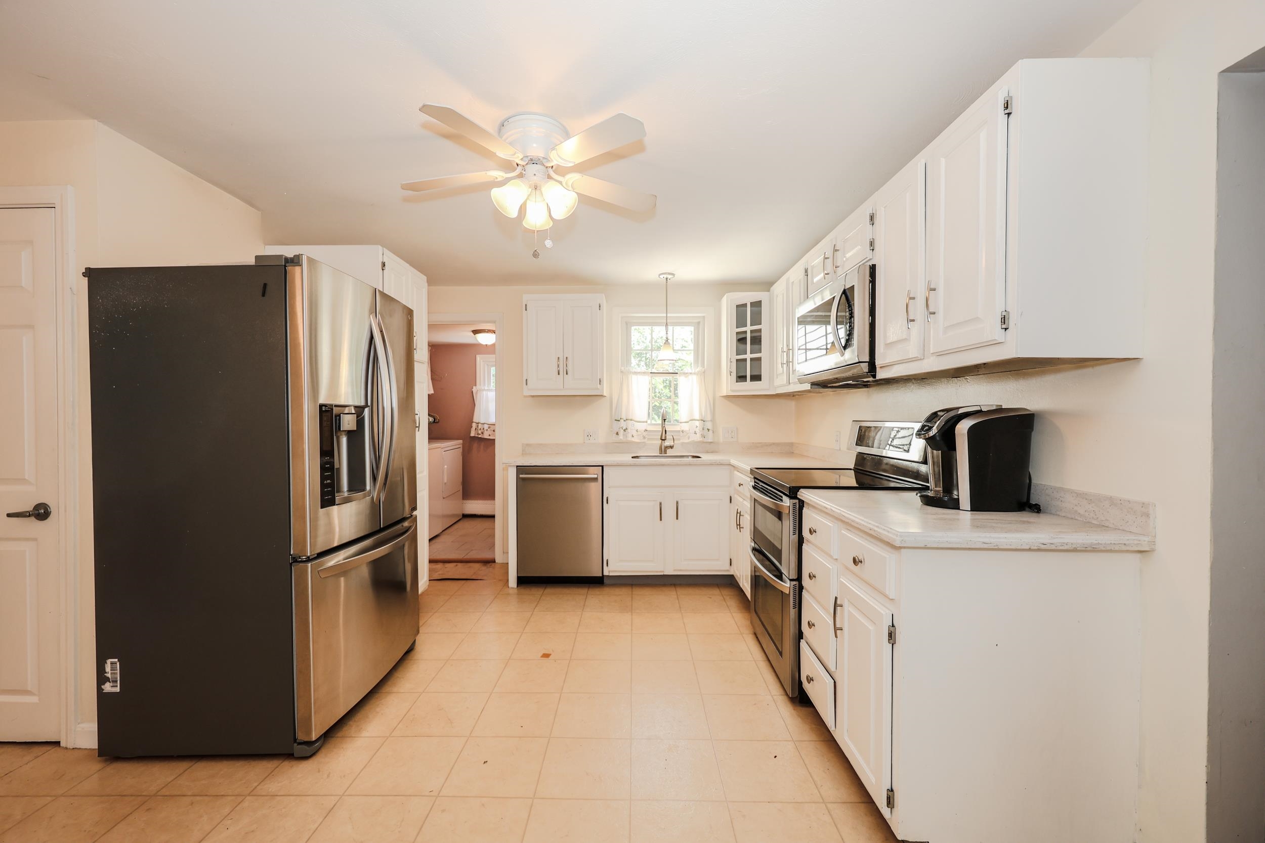 Kitchen 25925390