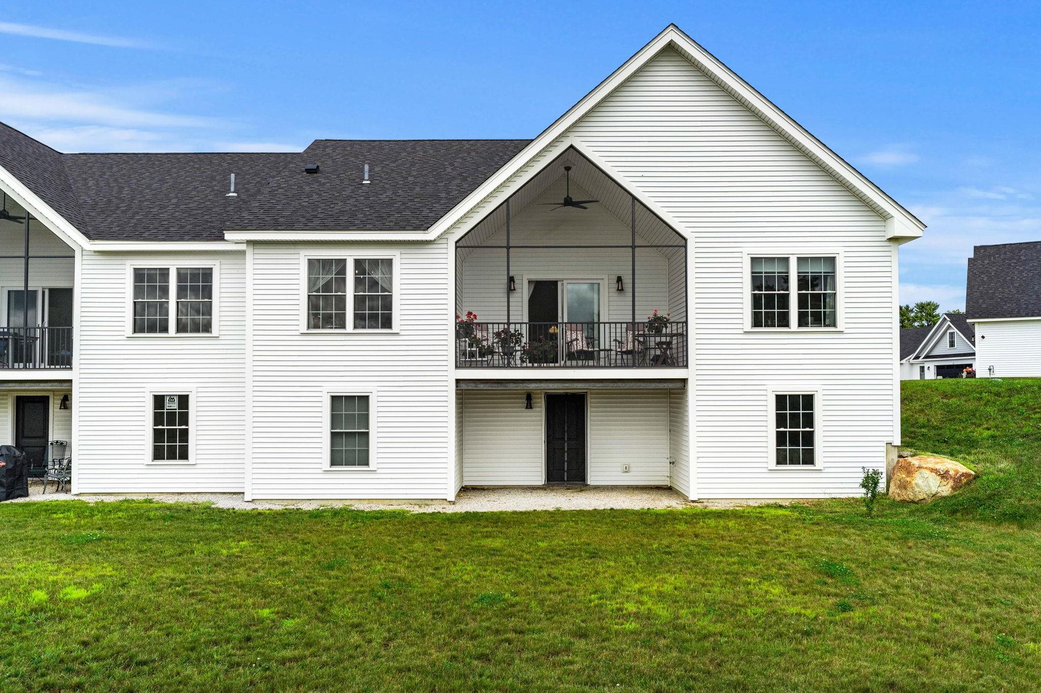 11 Brook Cir, Northwood, NH 03261