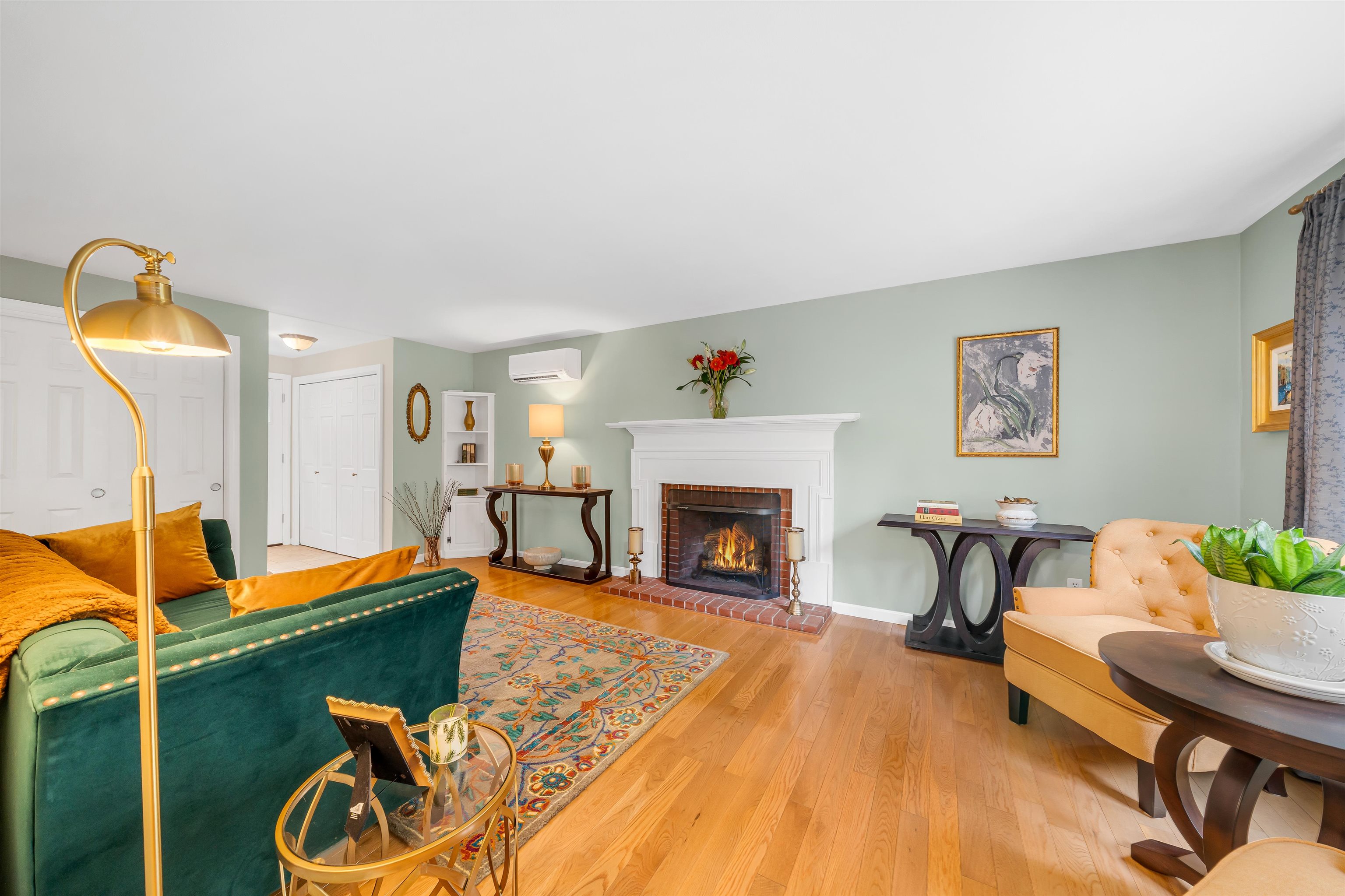 49 Hampton Falls Rd, Exeter, NH 03833