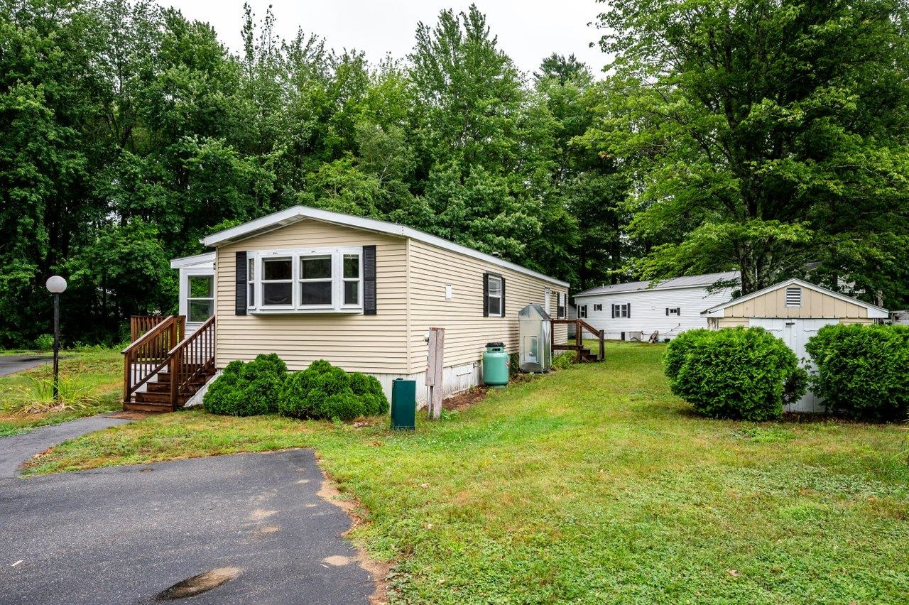 3 Checkerberry Ct, Rochester, NH 03867