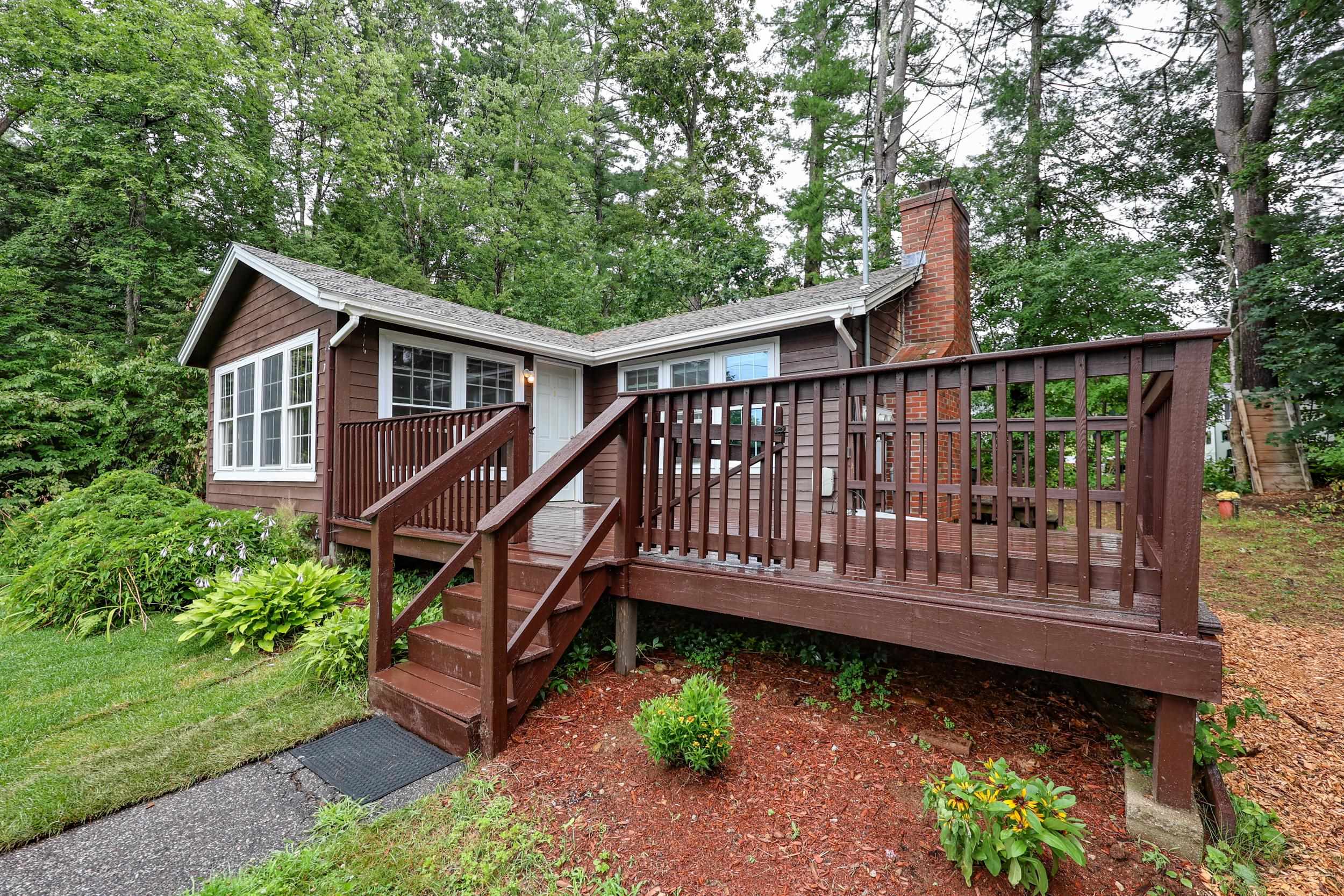 7 Holiday Shore Dr, Dunbarton, NH 03046