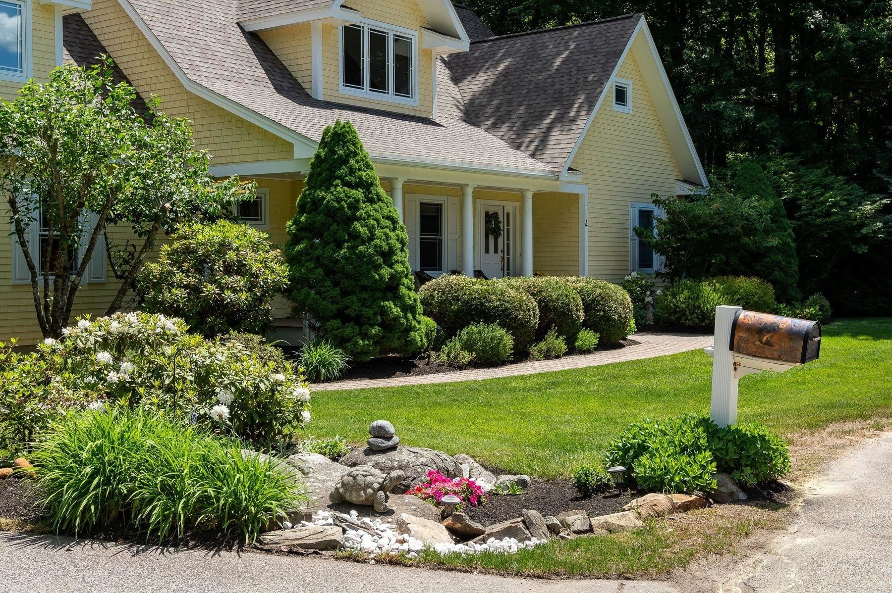 4 Jane Appleton Way, Hampton, NH 03842