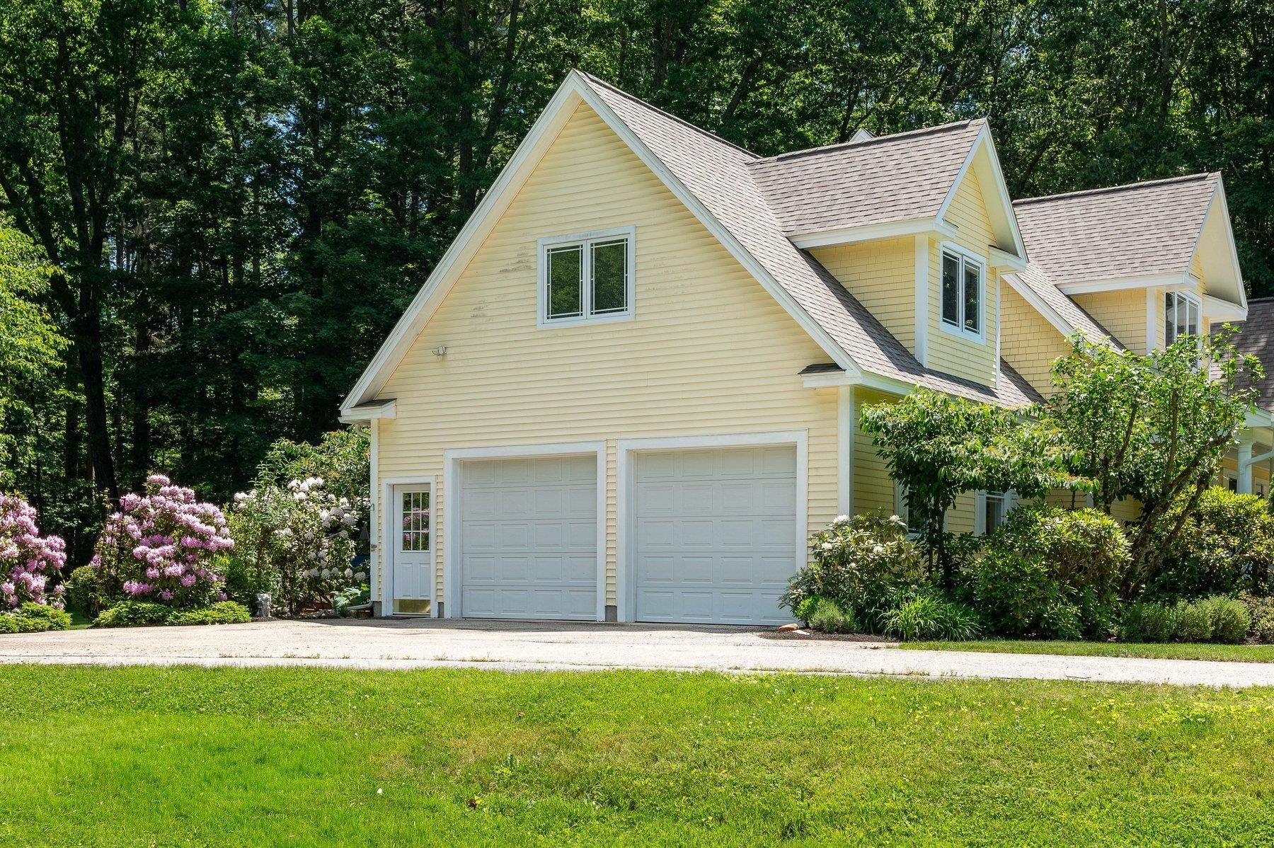 4 Jane Appleton Way, Hampton, NH 03842