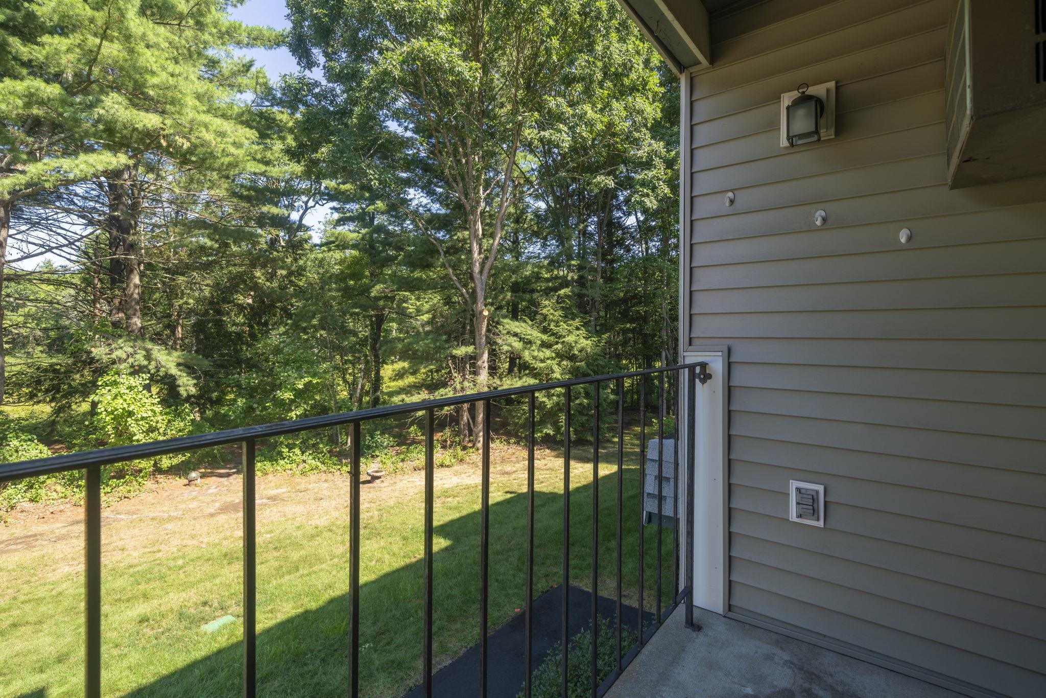5 Knights Bridge Dr #K207, Nashua, NH 03063