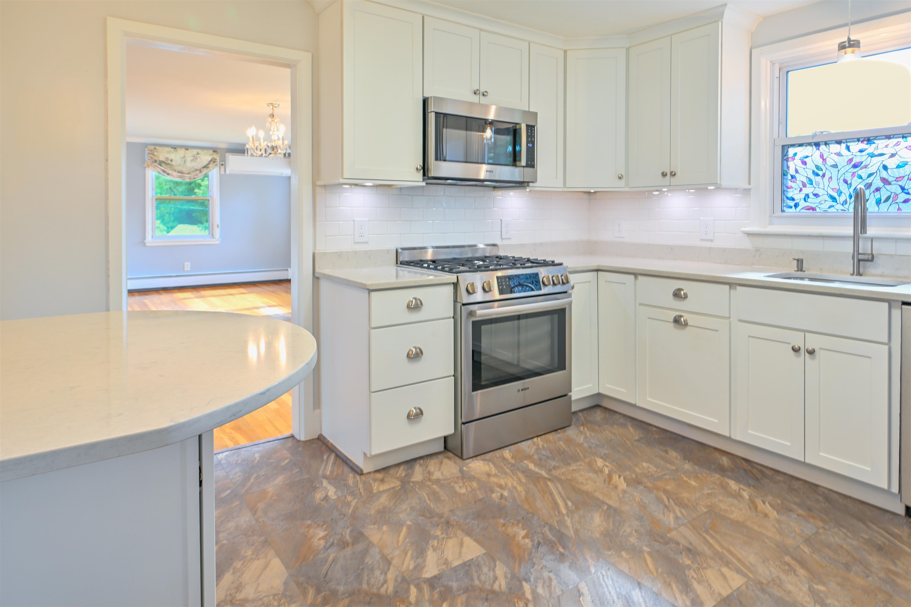 Kitchen updated in 2021 25924344