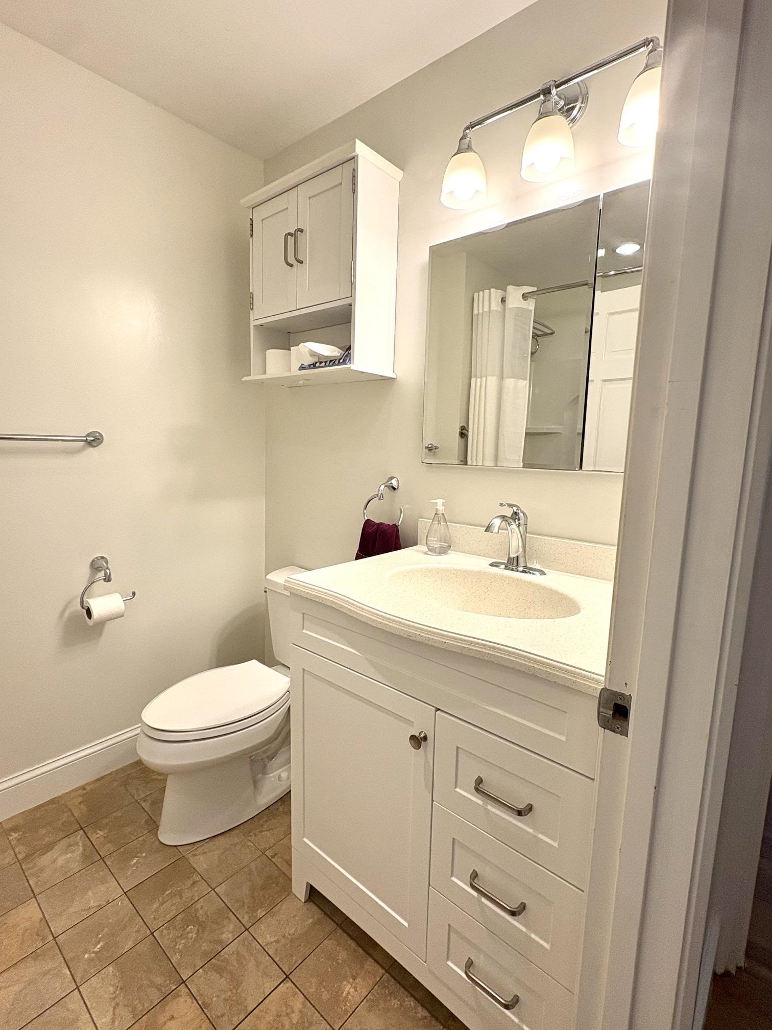 First floor shared bath, also recently updated 25924355