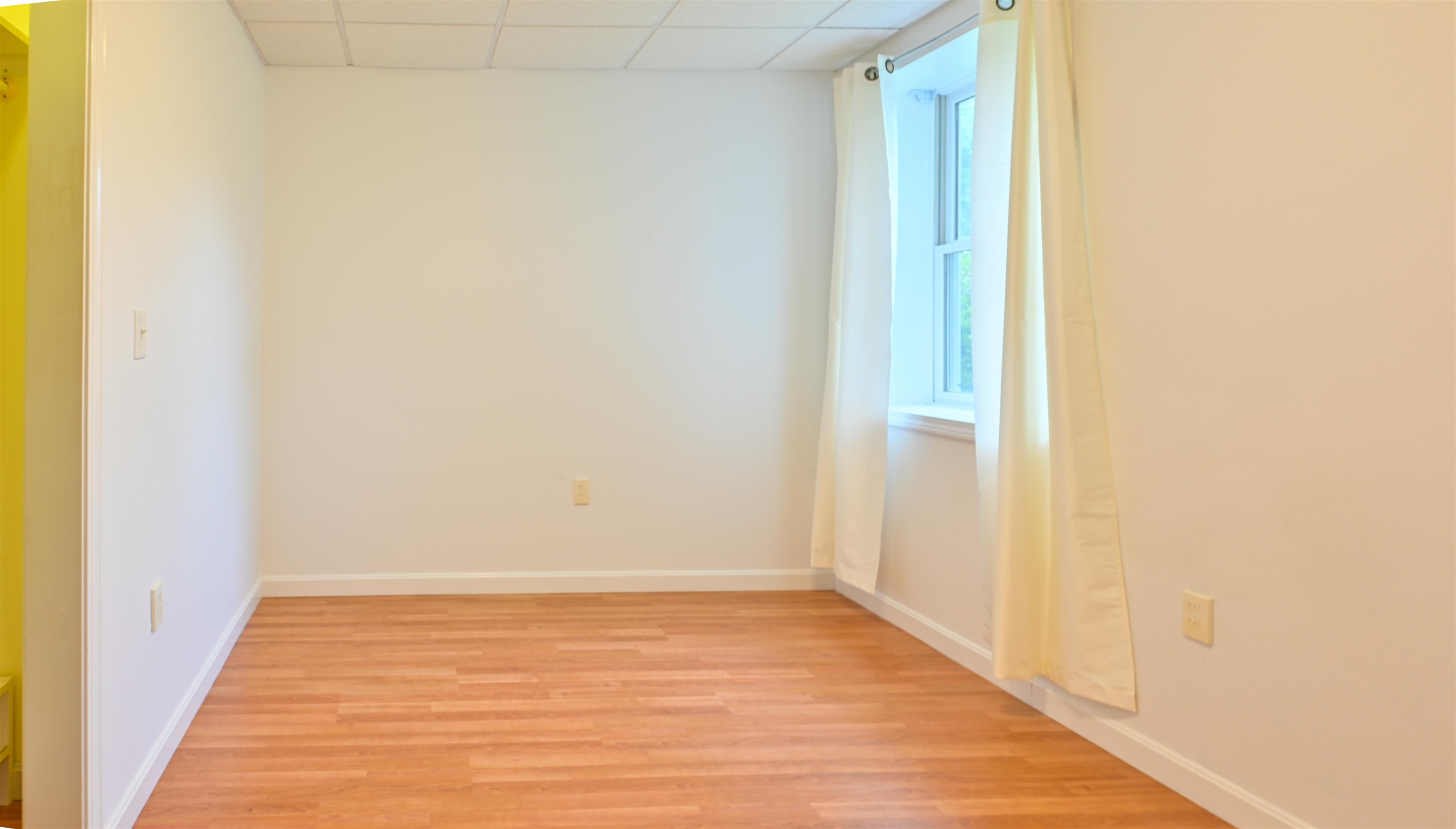 4th bedroom - another view 25924388