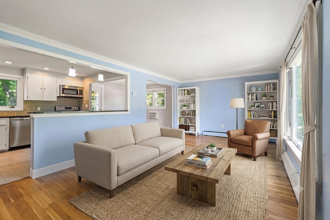6 Larry Ln, Portsmouth, NH 03801