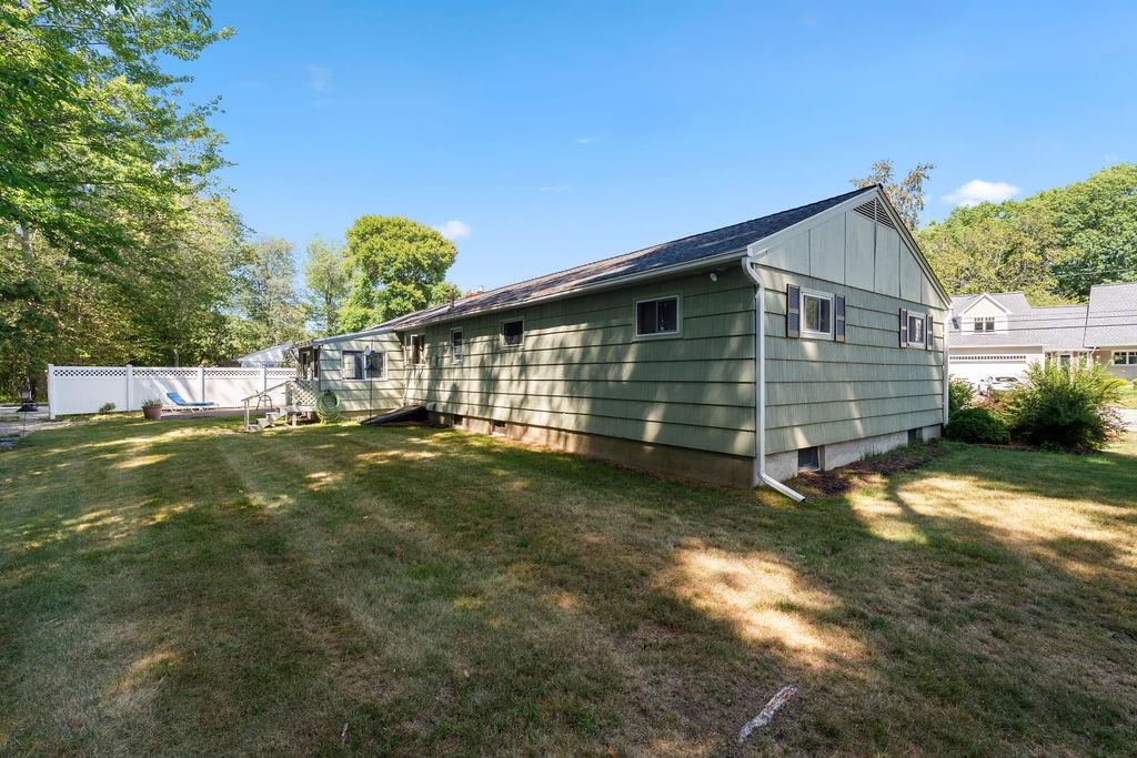 26 Van Buren Ave, Portsmouth, NH 03801