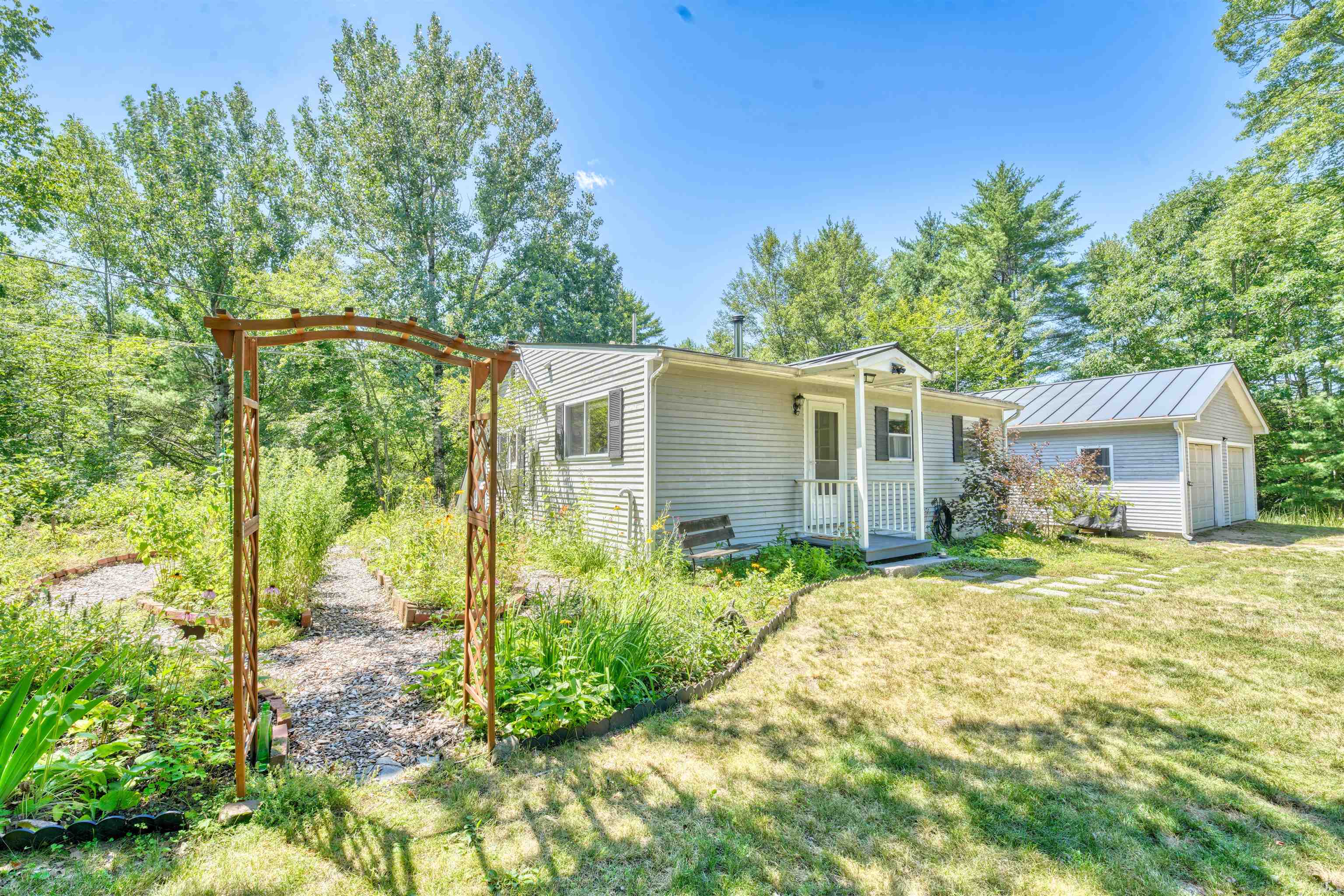 149 Franklin Hw, Andover, NH 03216