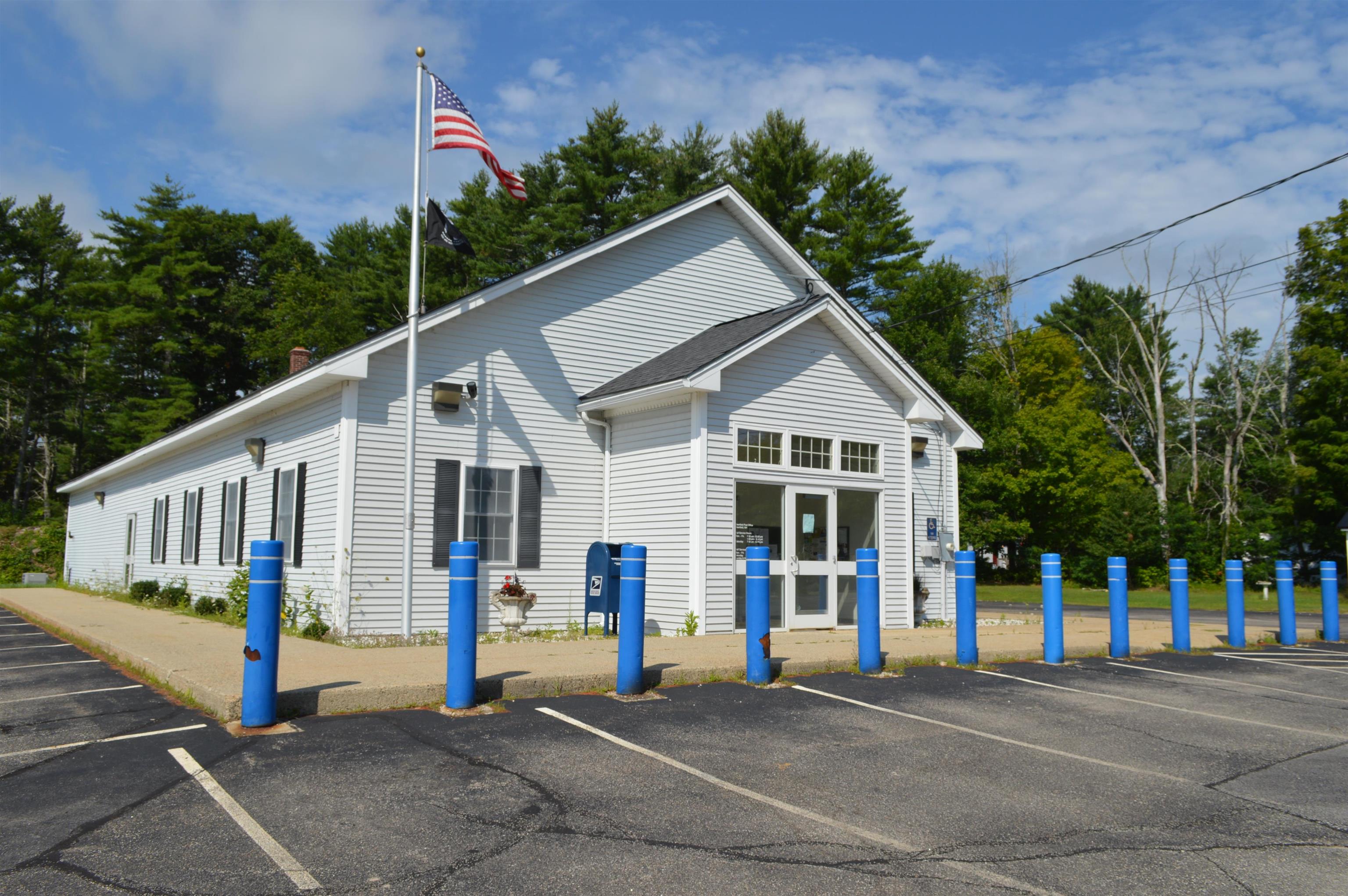 17A Raymond Rd, Deerfield, NH 03037