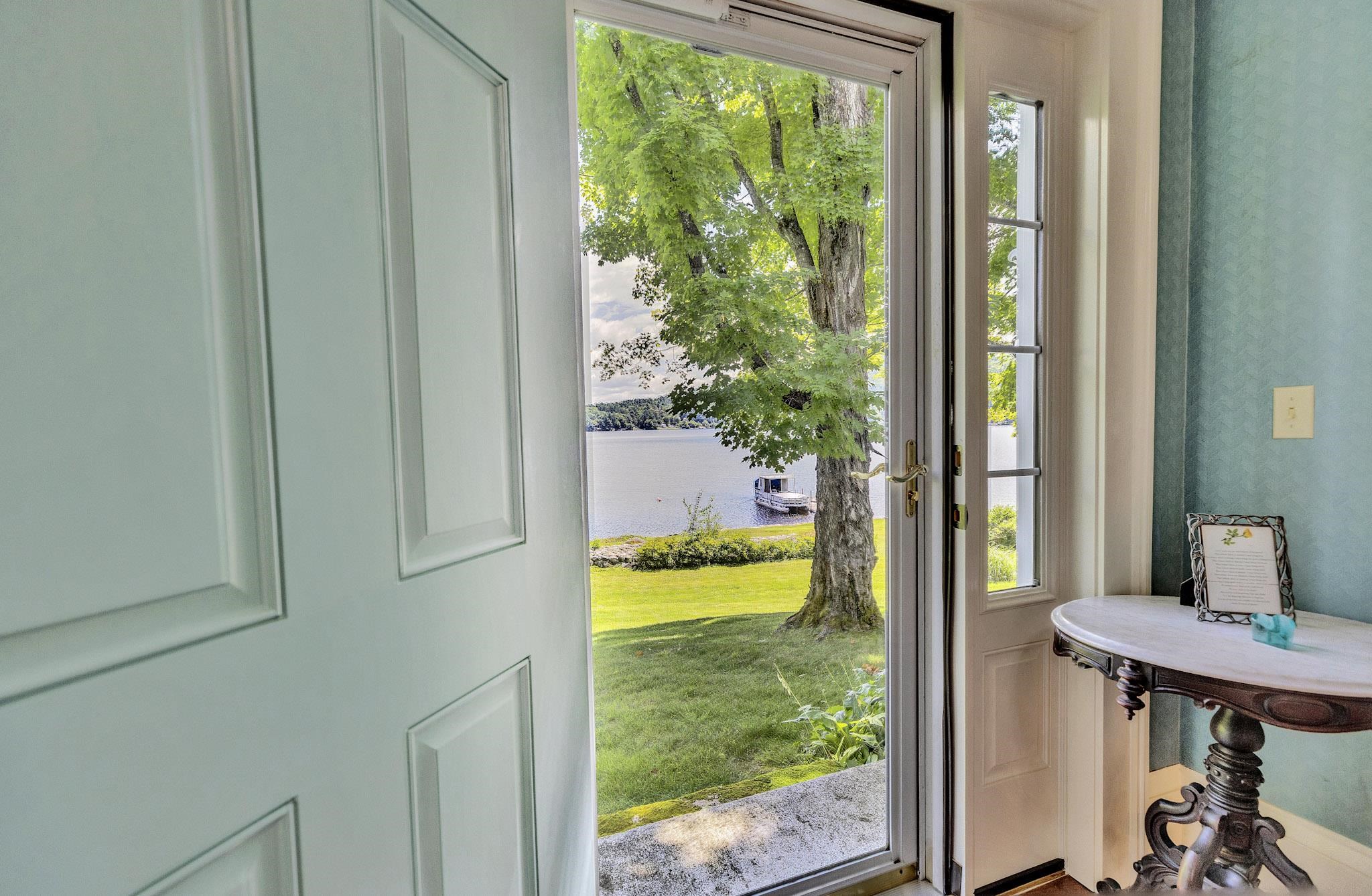810 West Main St, Hillsborough, NH 03244