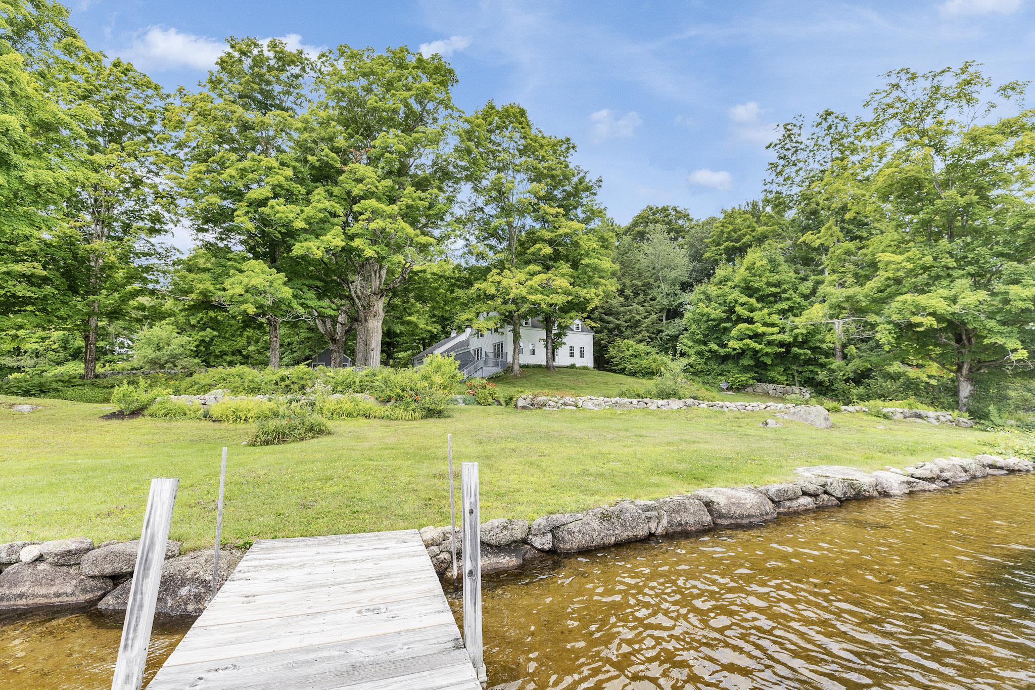 810 West Main St, Hillsborough, NH 03244